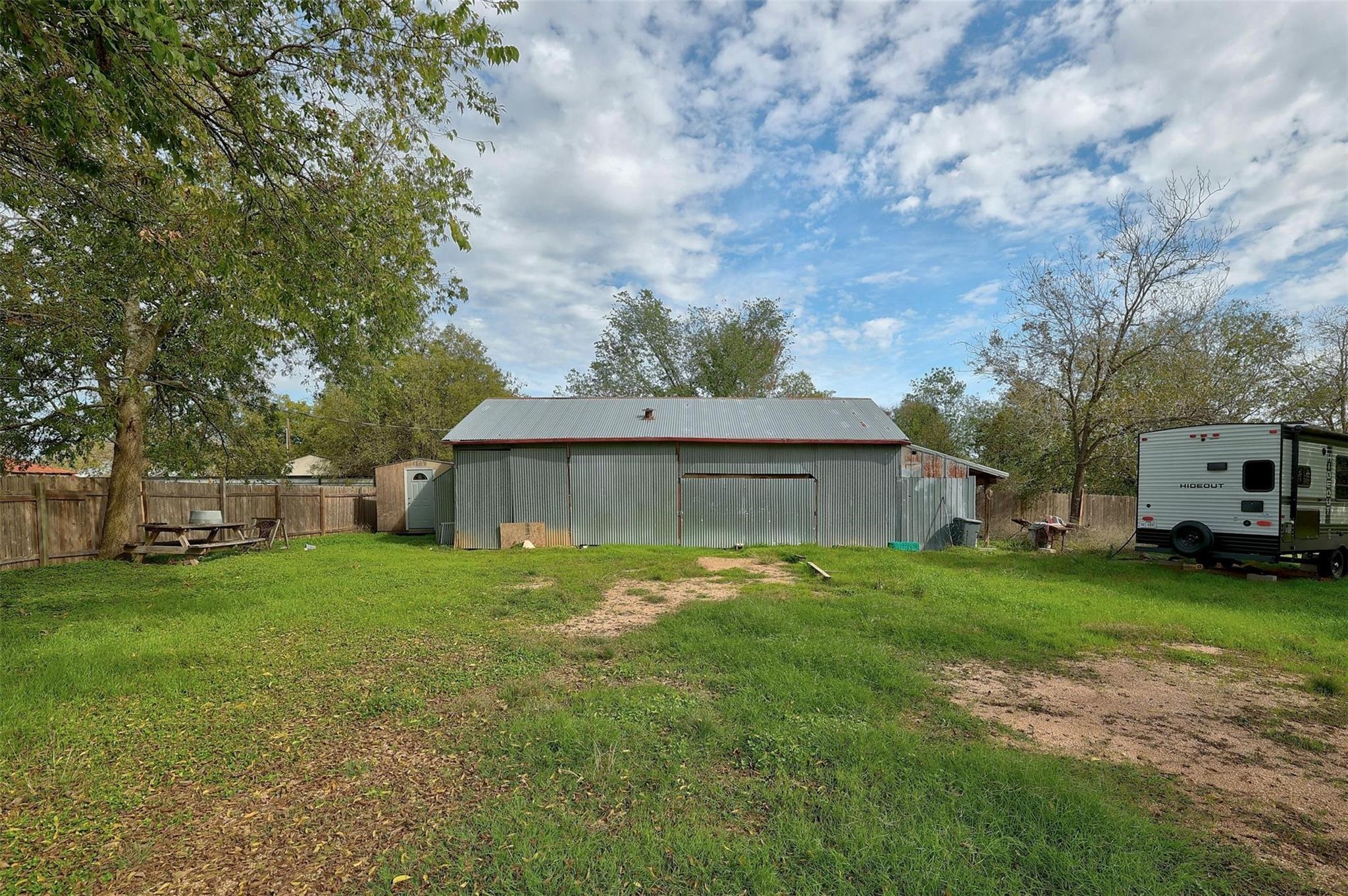 Fallwell St, Liberty Hill, TX 78642