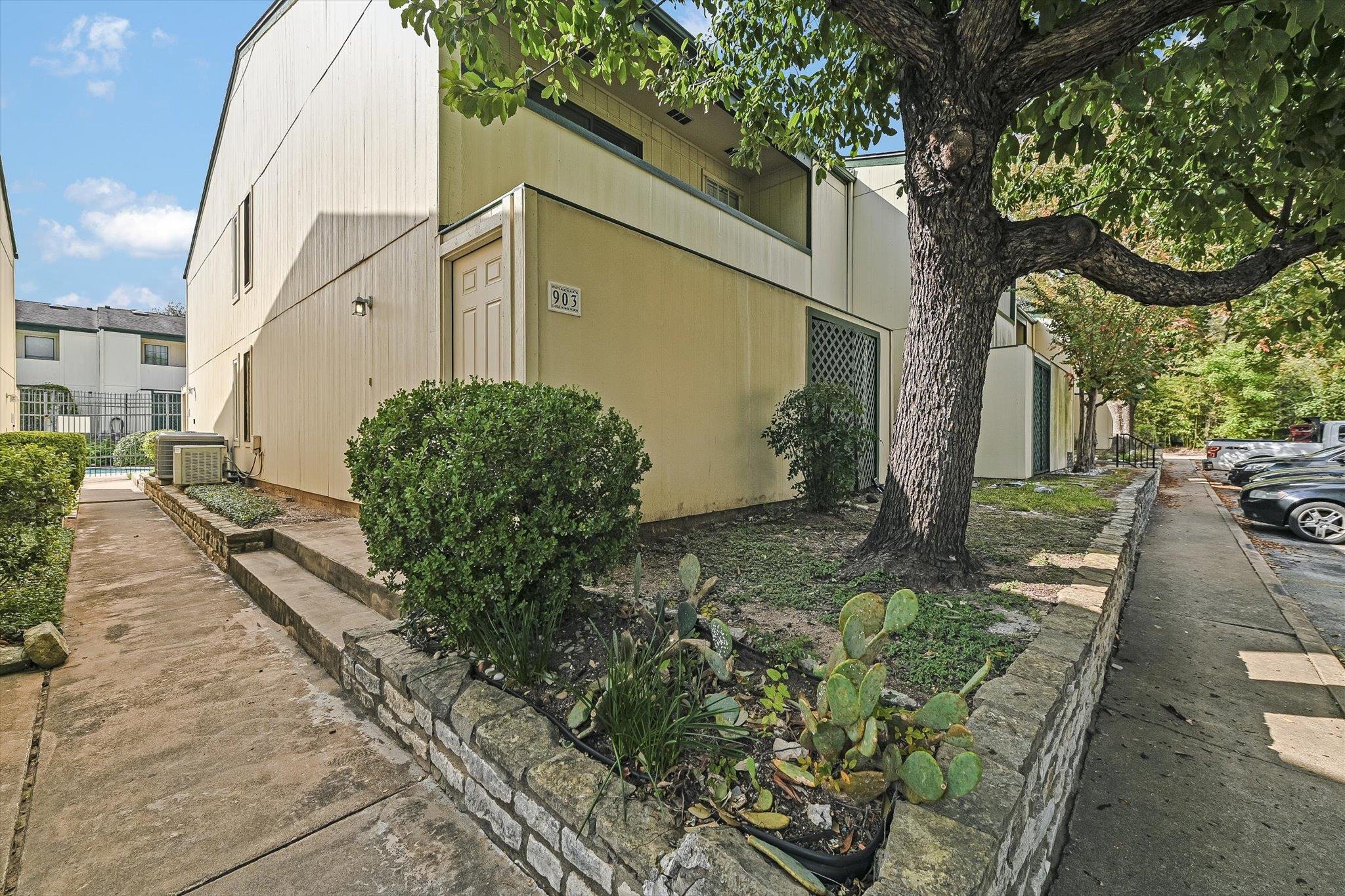 Silvermine Dr, Austin, TX 78736 #1