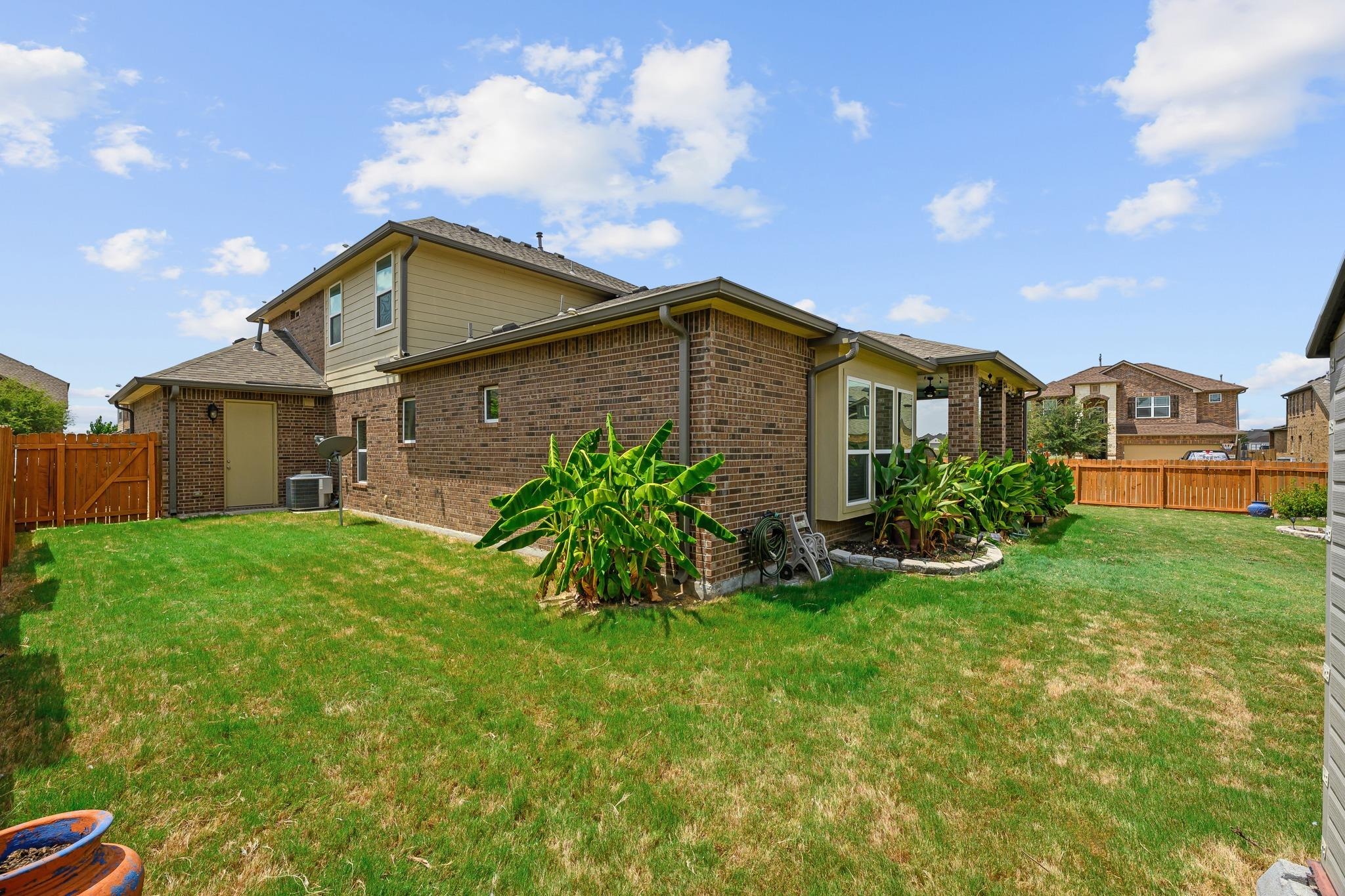 Godwit Dr, Pflugerville, TX 78660