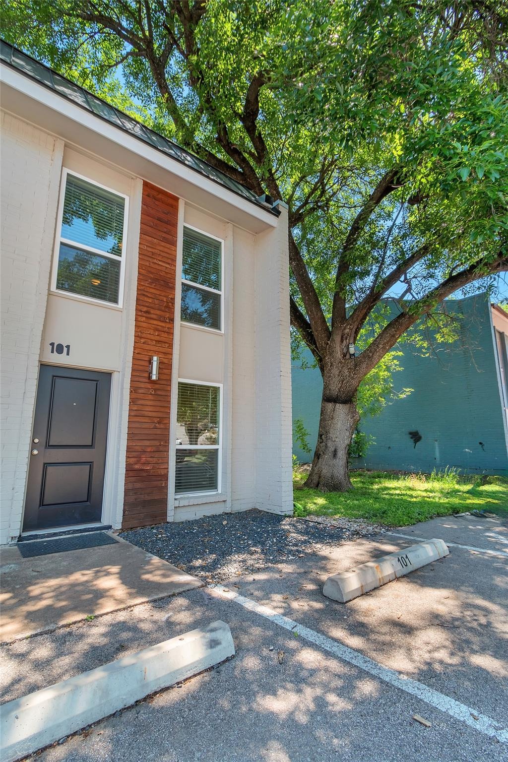 Southway Dr, Austin, TX 78704 #1