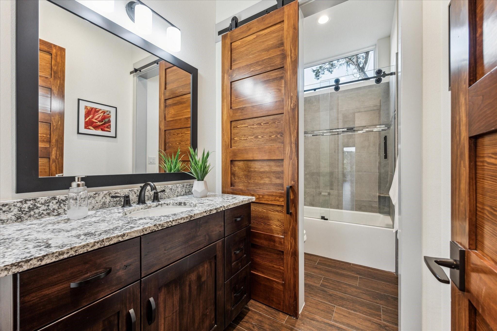 Buena Vis, Lago Vista, TX 78645