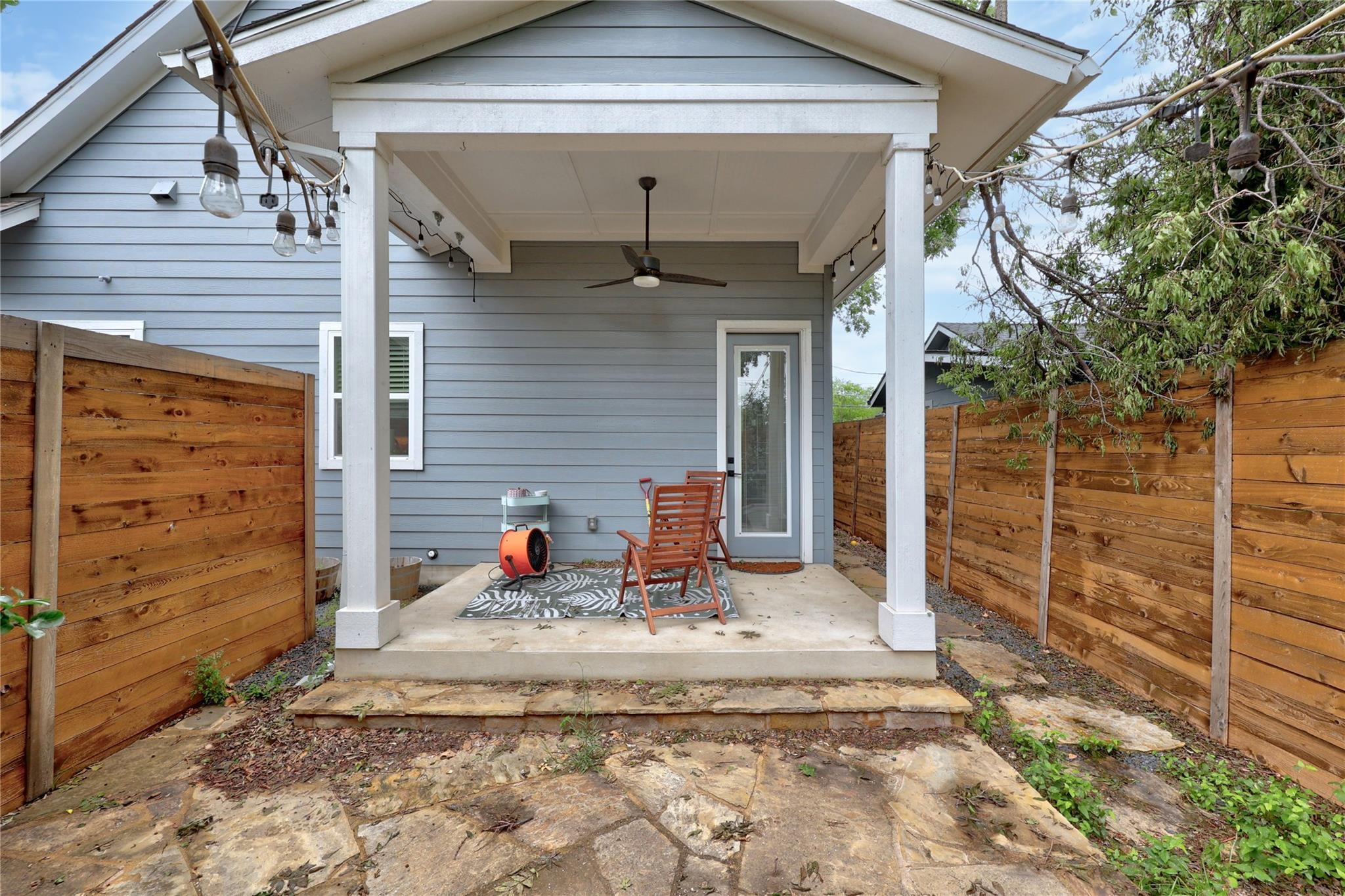 Bowling Green Dr, Austin, TX 78757