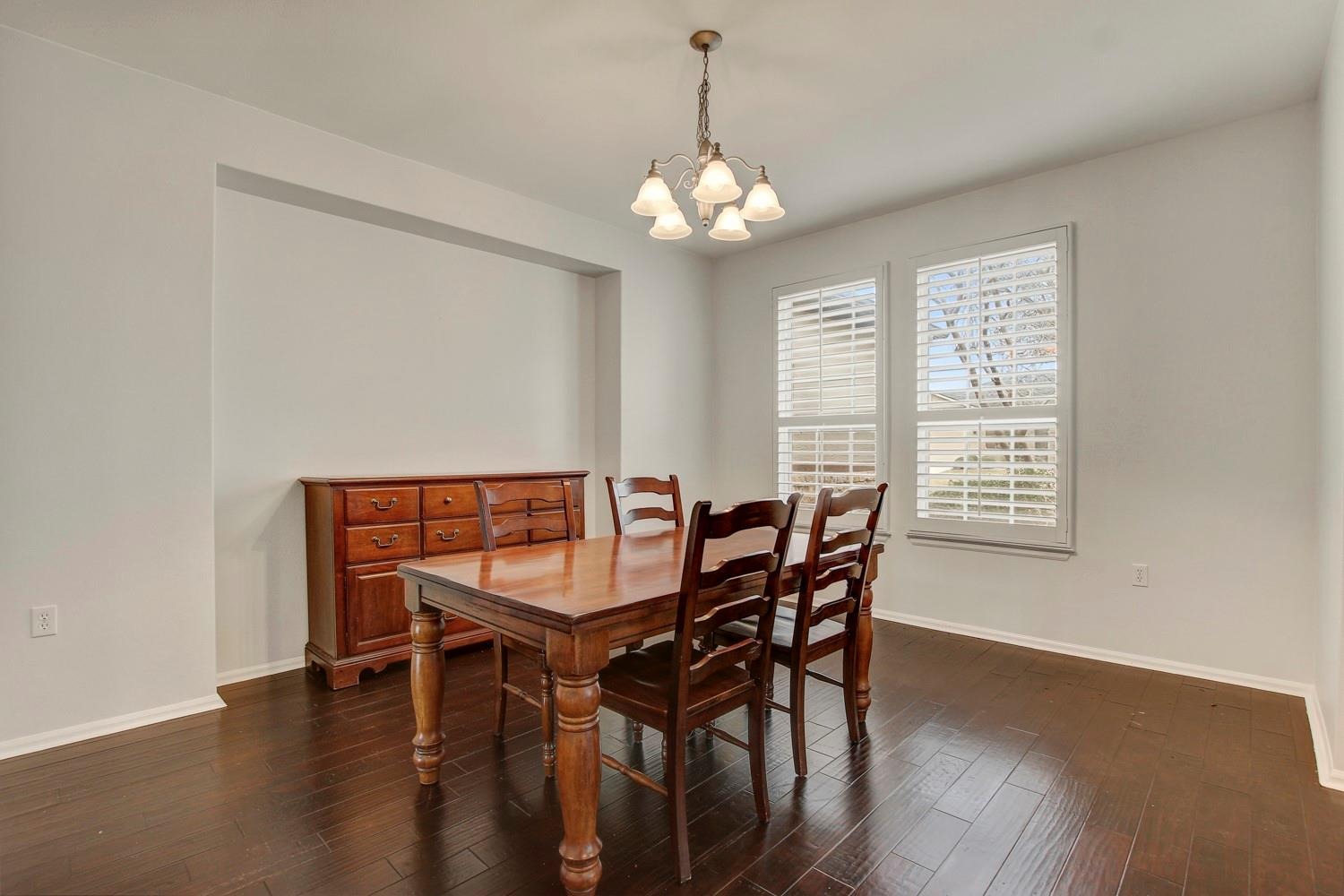 Mustang Island Trl, Georgetown, TX 78633