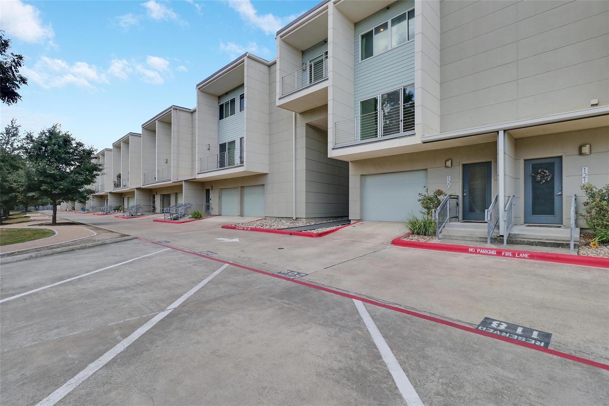 Bluff Dr, Austin, TX 78745