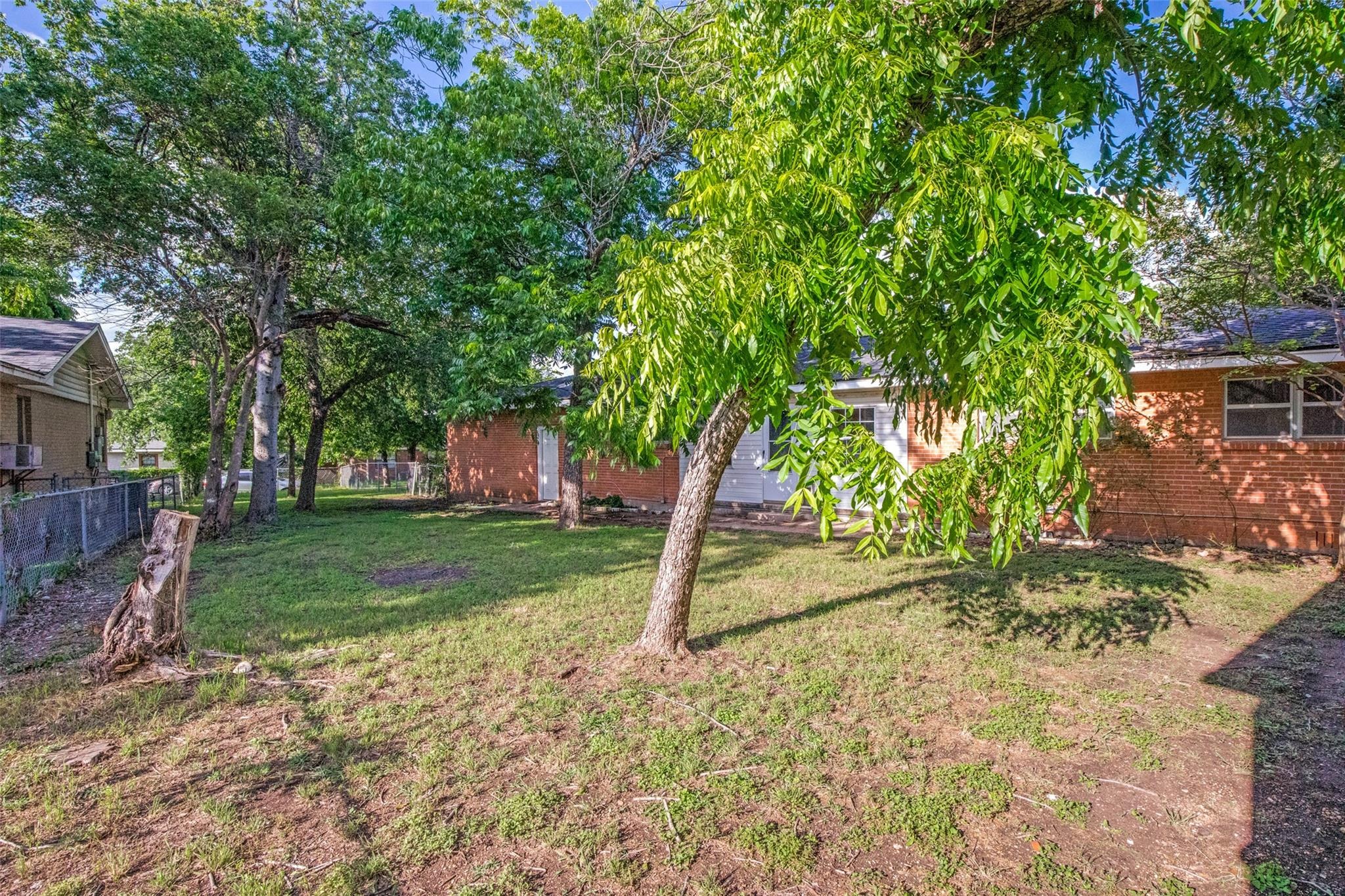 East St, Belton, TX 76513 #1