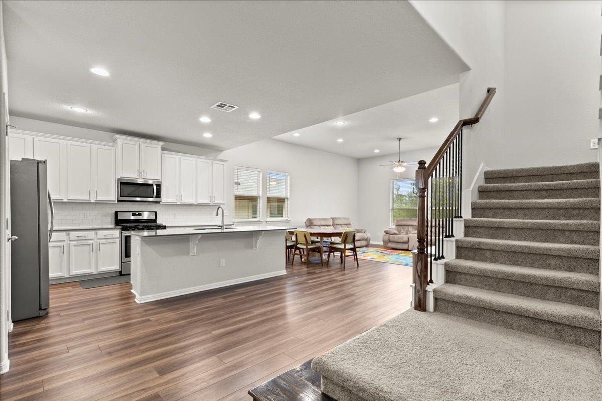 Munk Ln, Leander, TX 78641