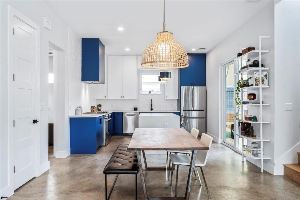 Grayford Dr, Austin, TX 78704