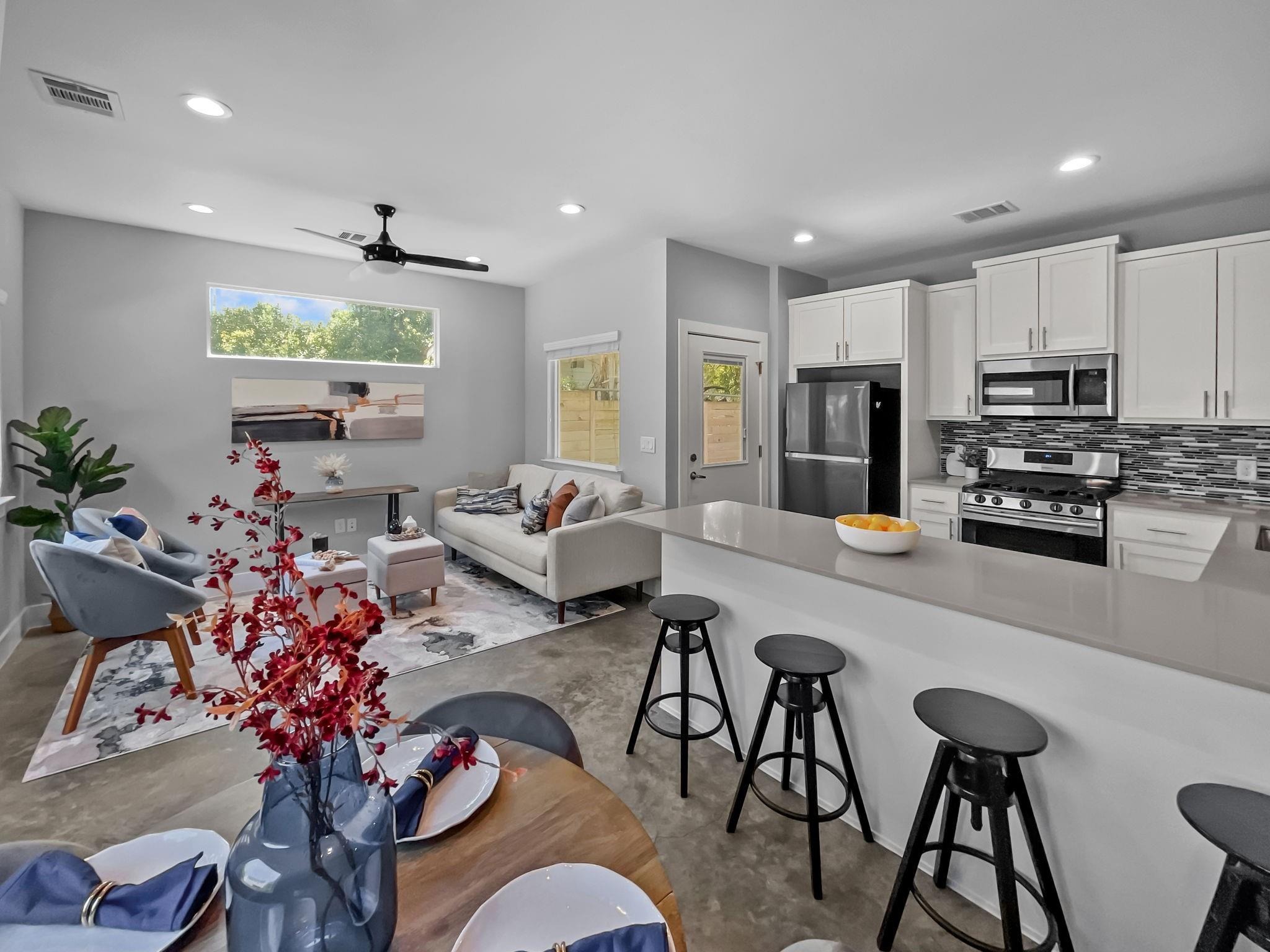 Carver Ave, Austin, TX 78752 #1
