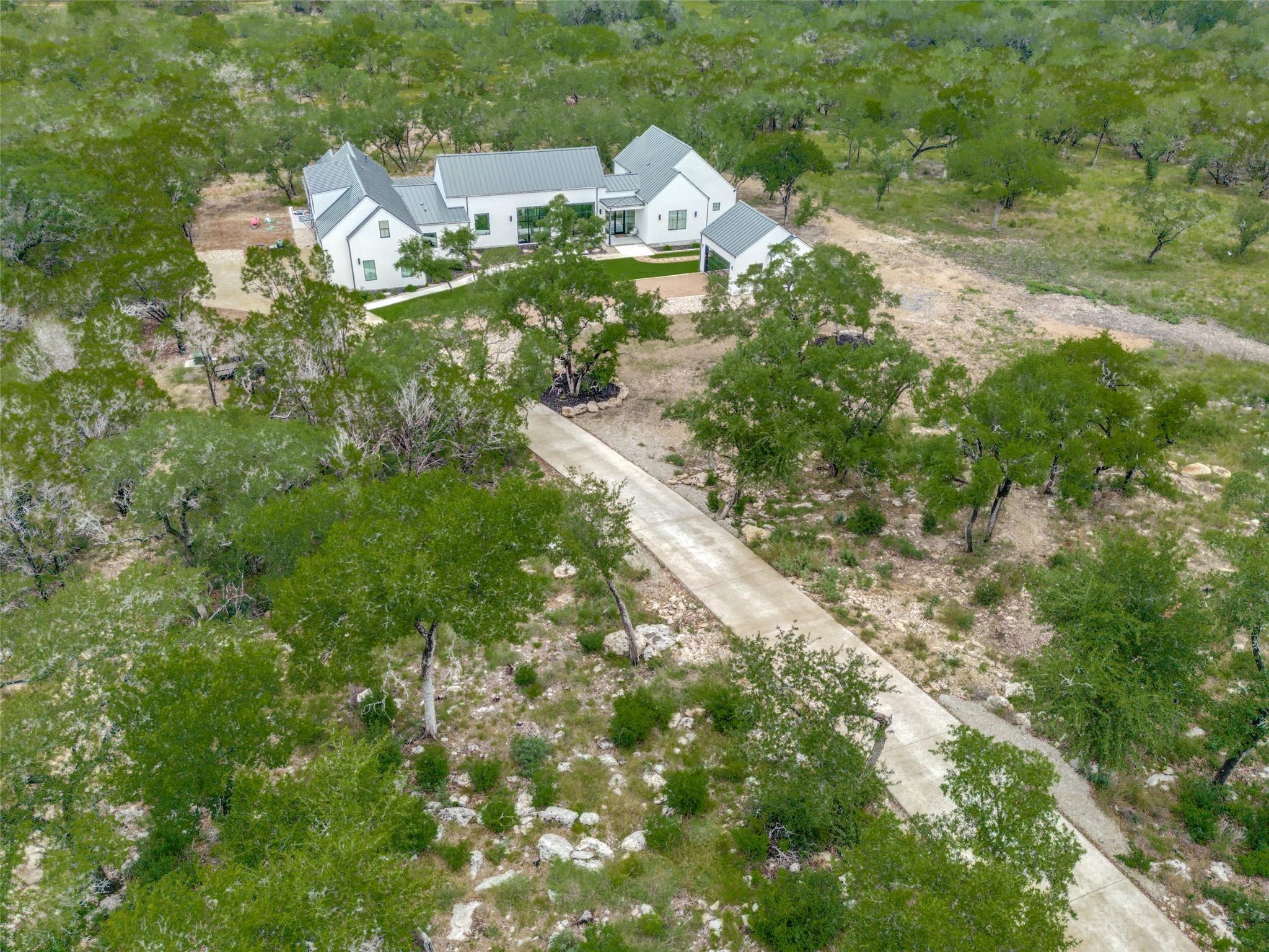 Paradise Pkwy, Canyon Lake, TX 78133