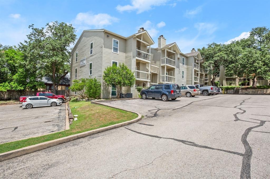 31st St, Austin, TX 78705