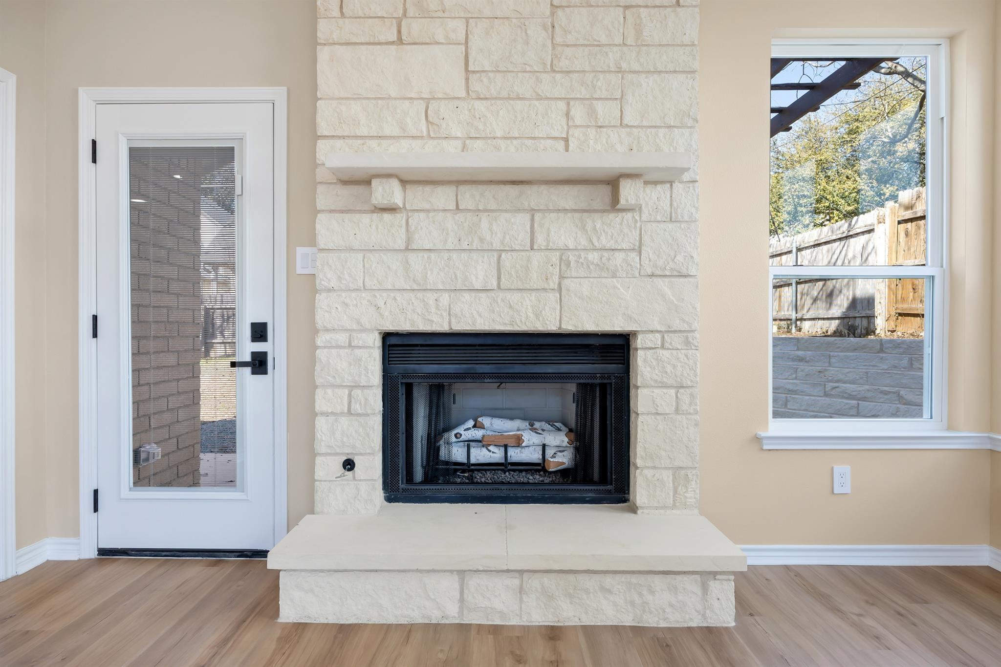 Crestview St, Round Rock, TX 78681