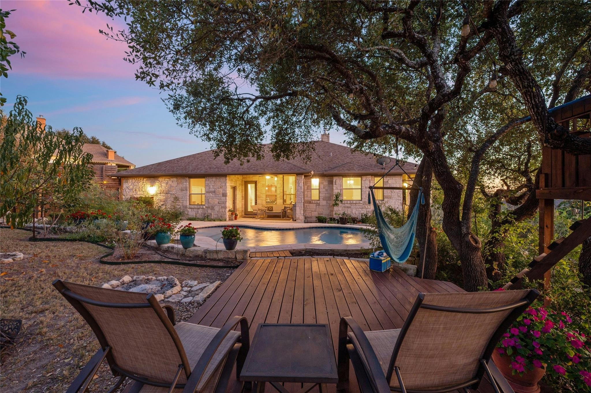 Greenridge Ln, Dripping Springs, TX 78620