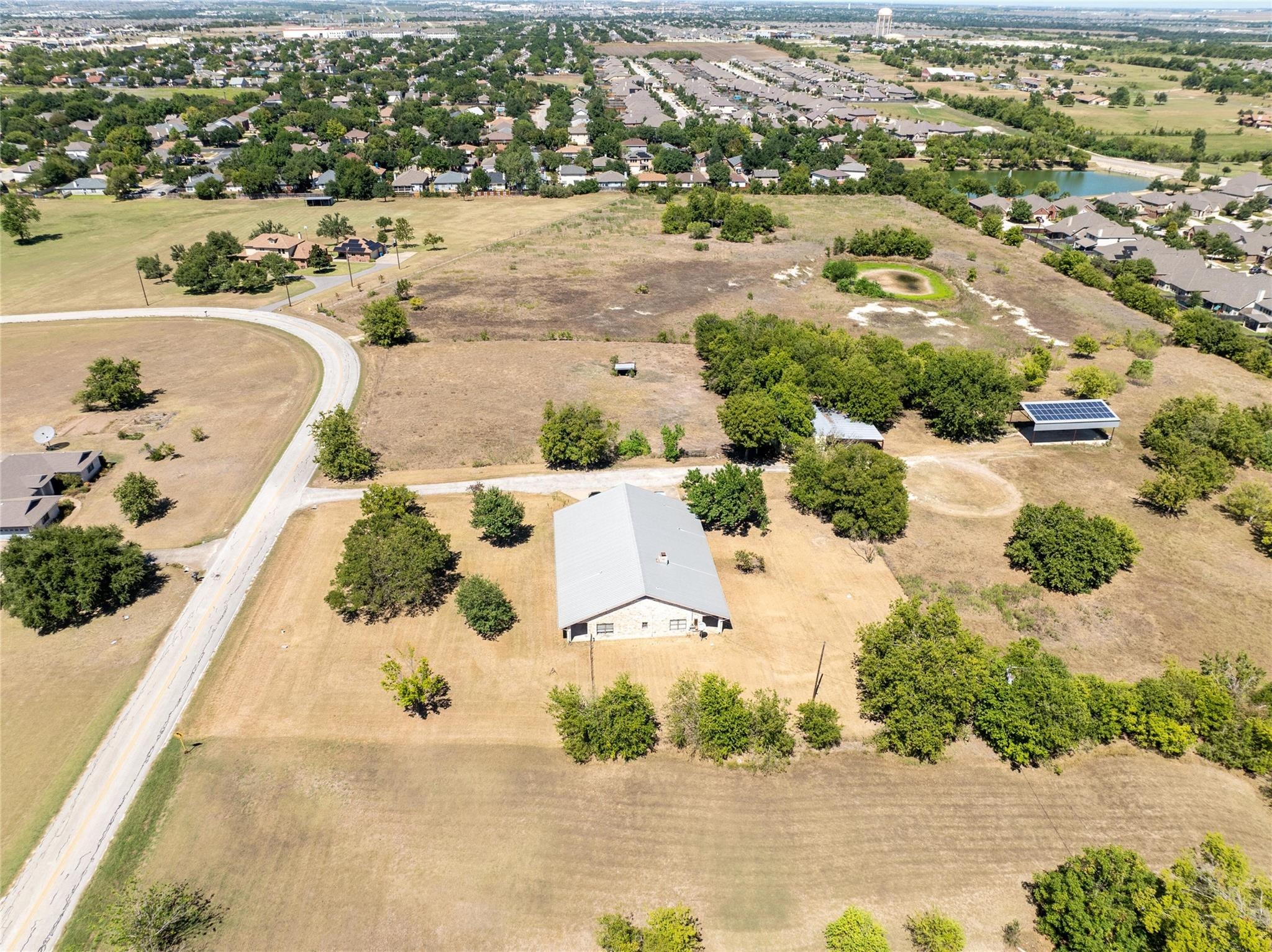Rowe Loop, Pflugerville, TX 78660