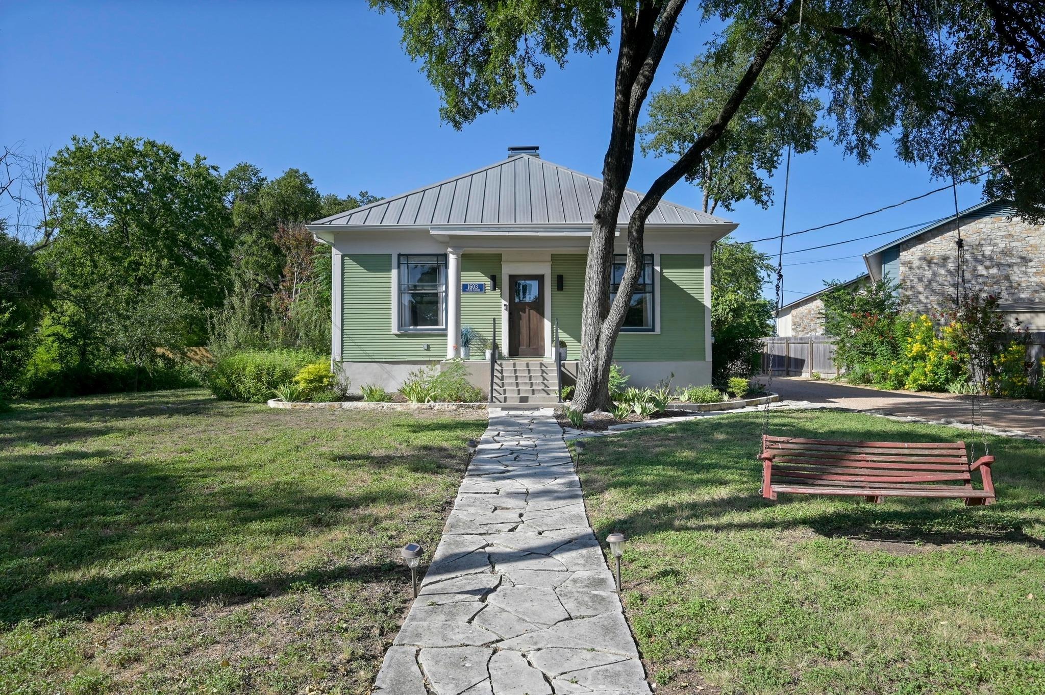 Taylor Gaines St, Austin, TX 78741