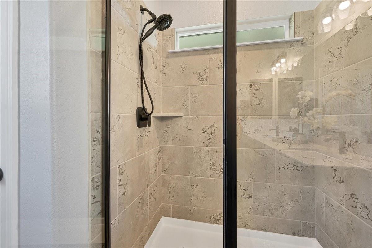 Linden St, Bastrop, TX 78602 #1