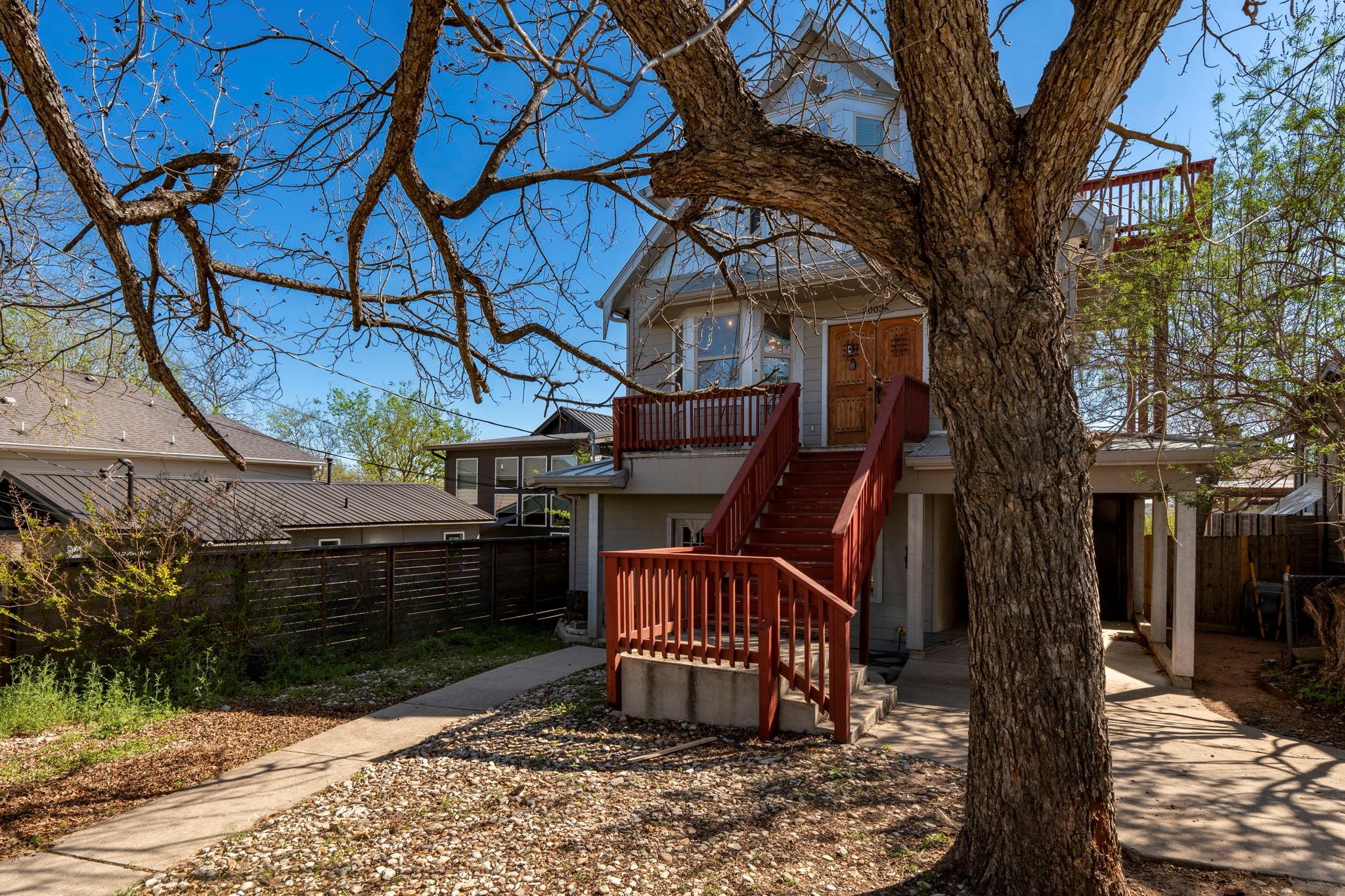 9th St, Austin, TX 78702
