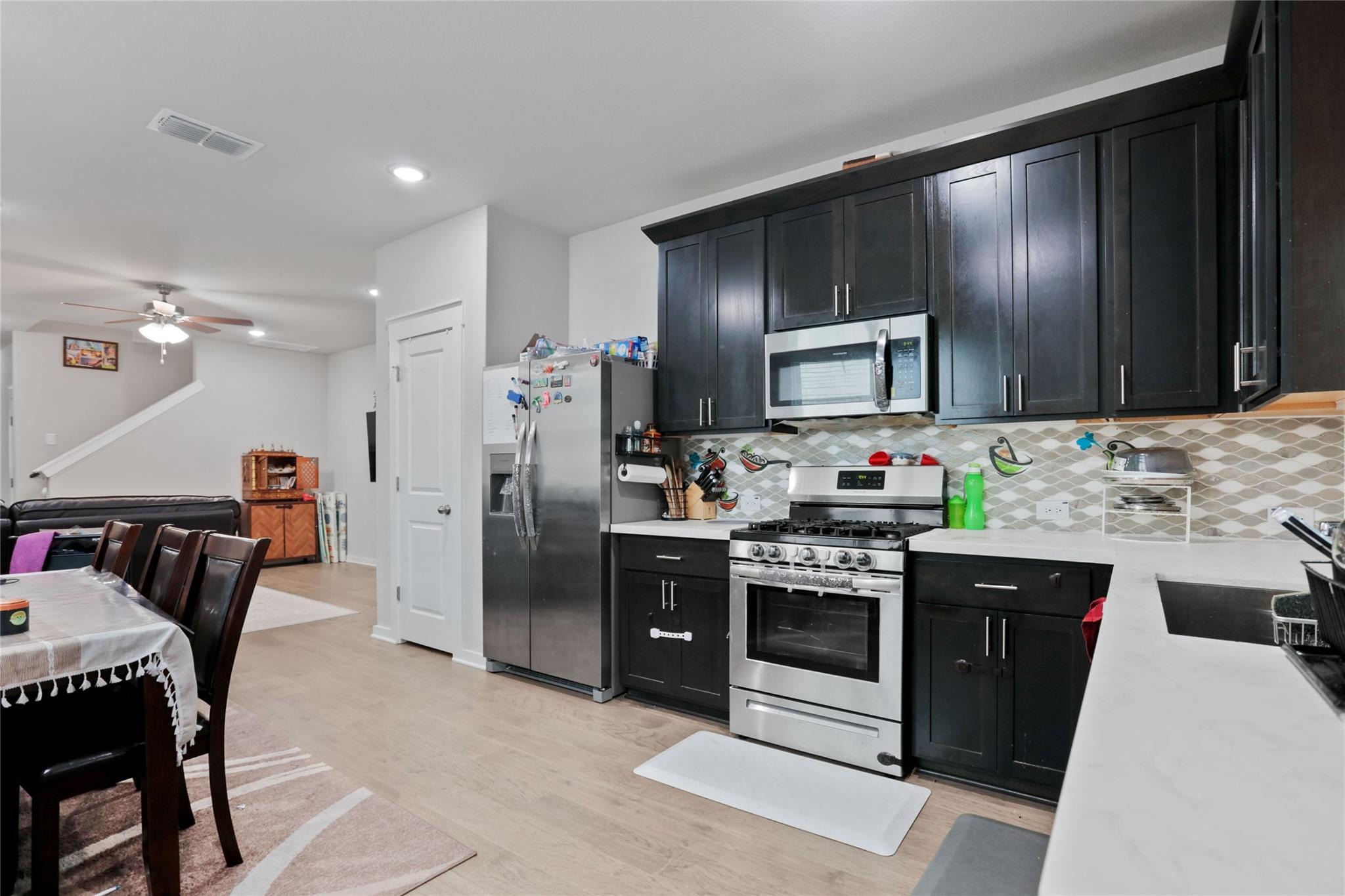 Fenton Hill Dr, Leander, TX 78641