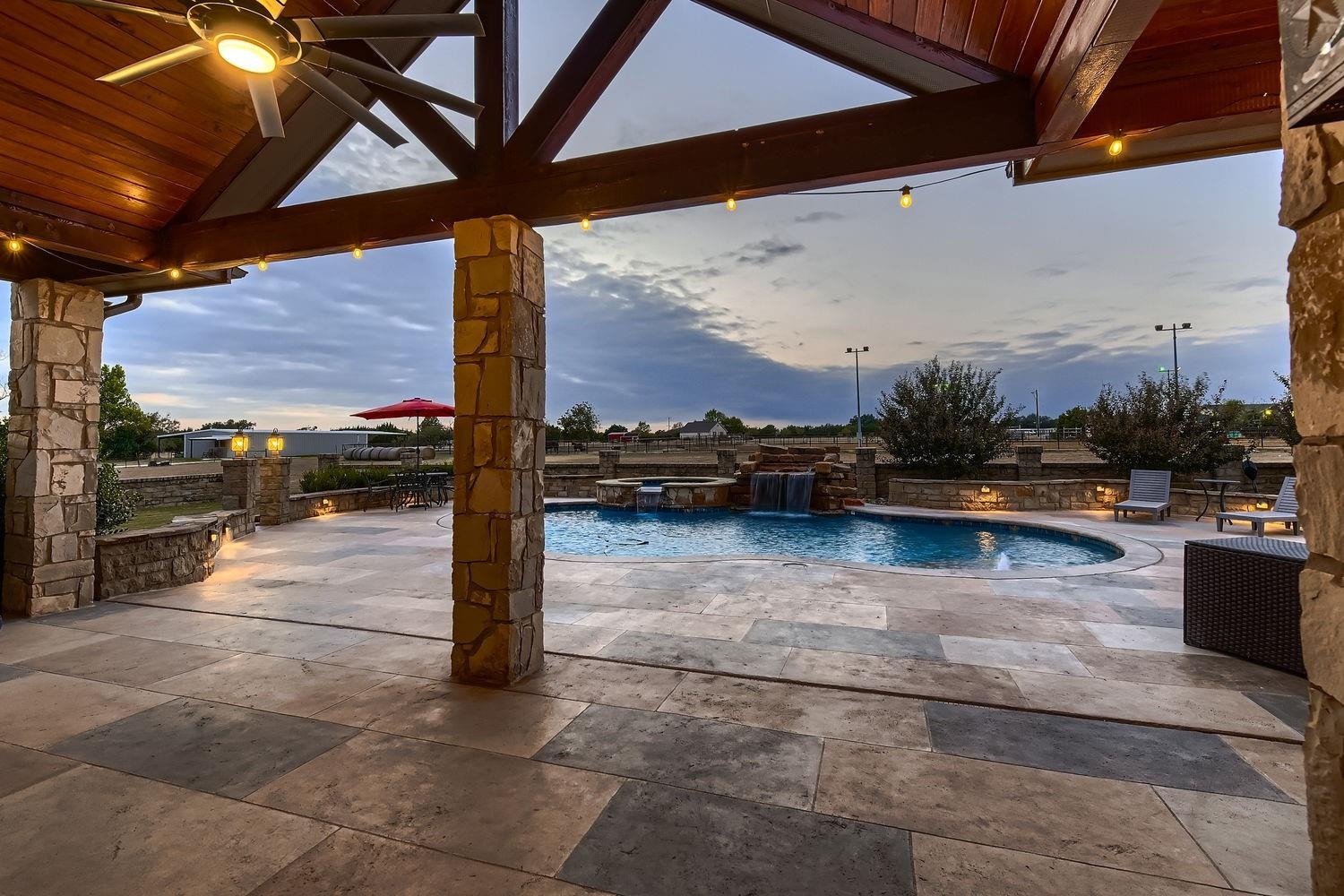 Deep Lake Dr, Liberty Hill, TX 78642