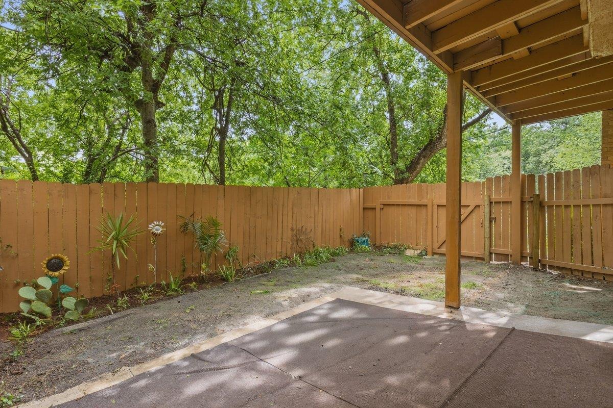 Chimney Creek Cir, Austin, TX 78723
