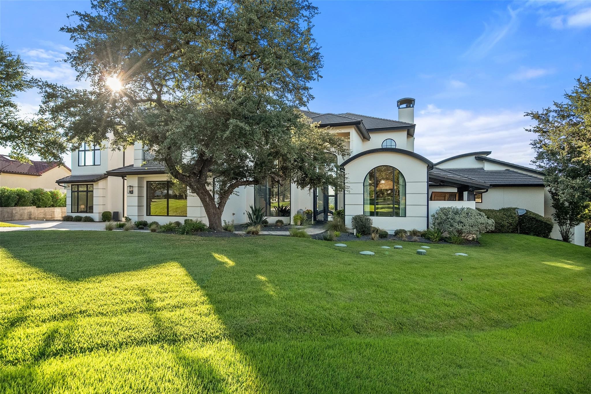 Derrick Cv, Spicewood, TX 78669