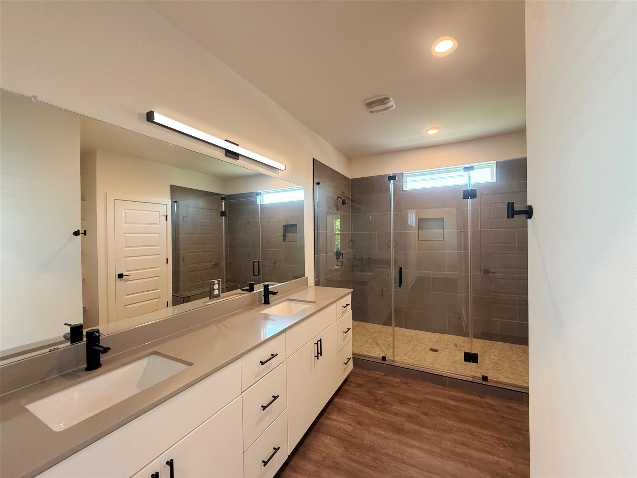 Lily Ter, Austin, TX 78741