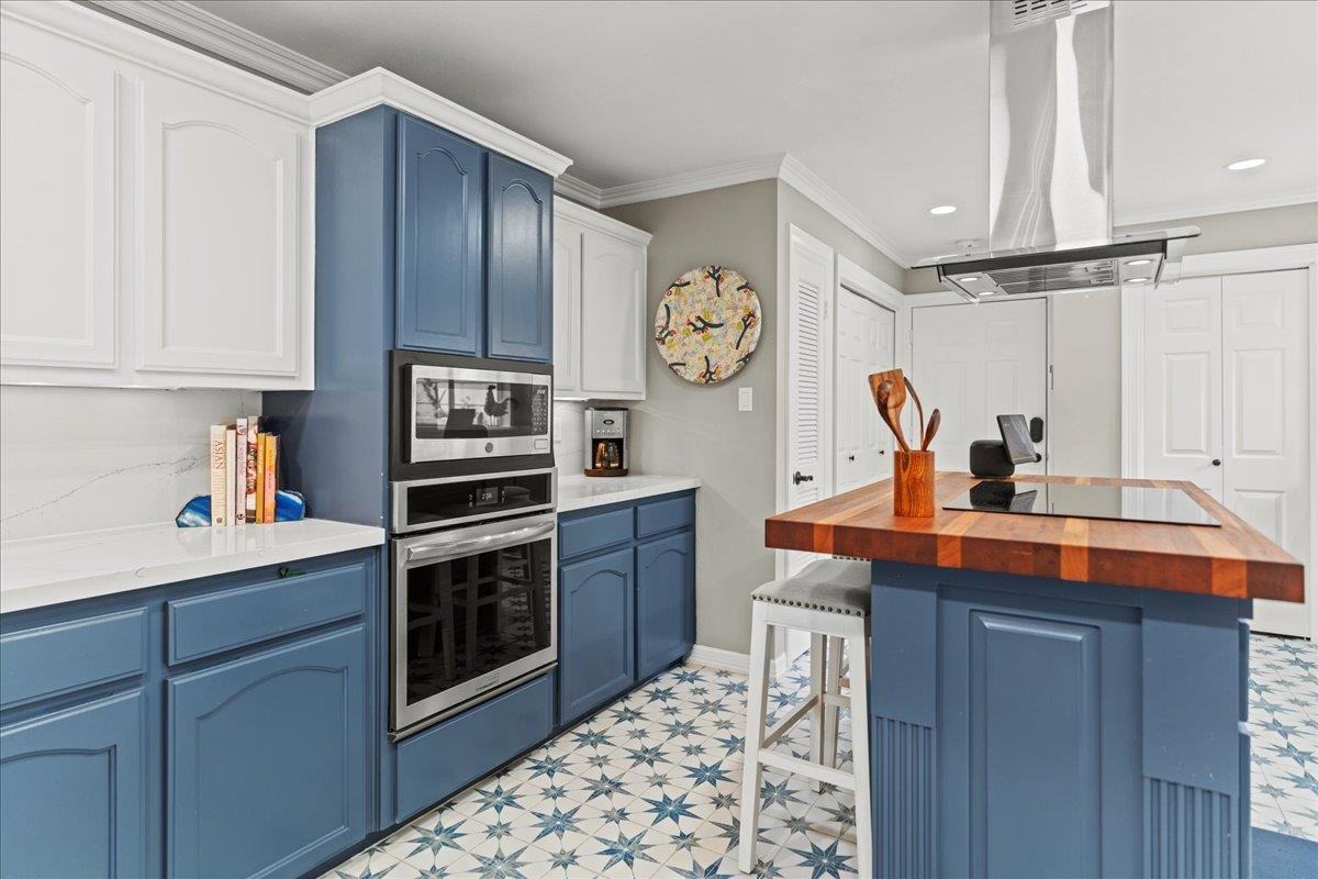 Crown Colony Dr, Austin, TX 78747