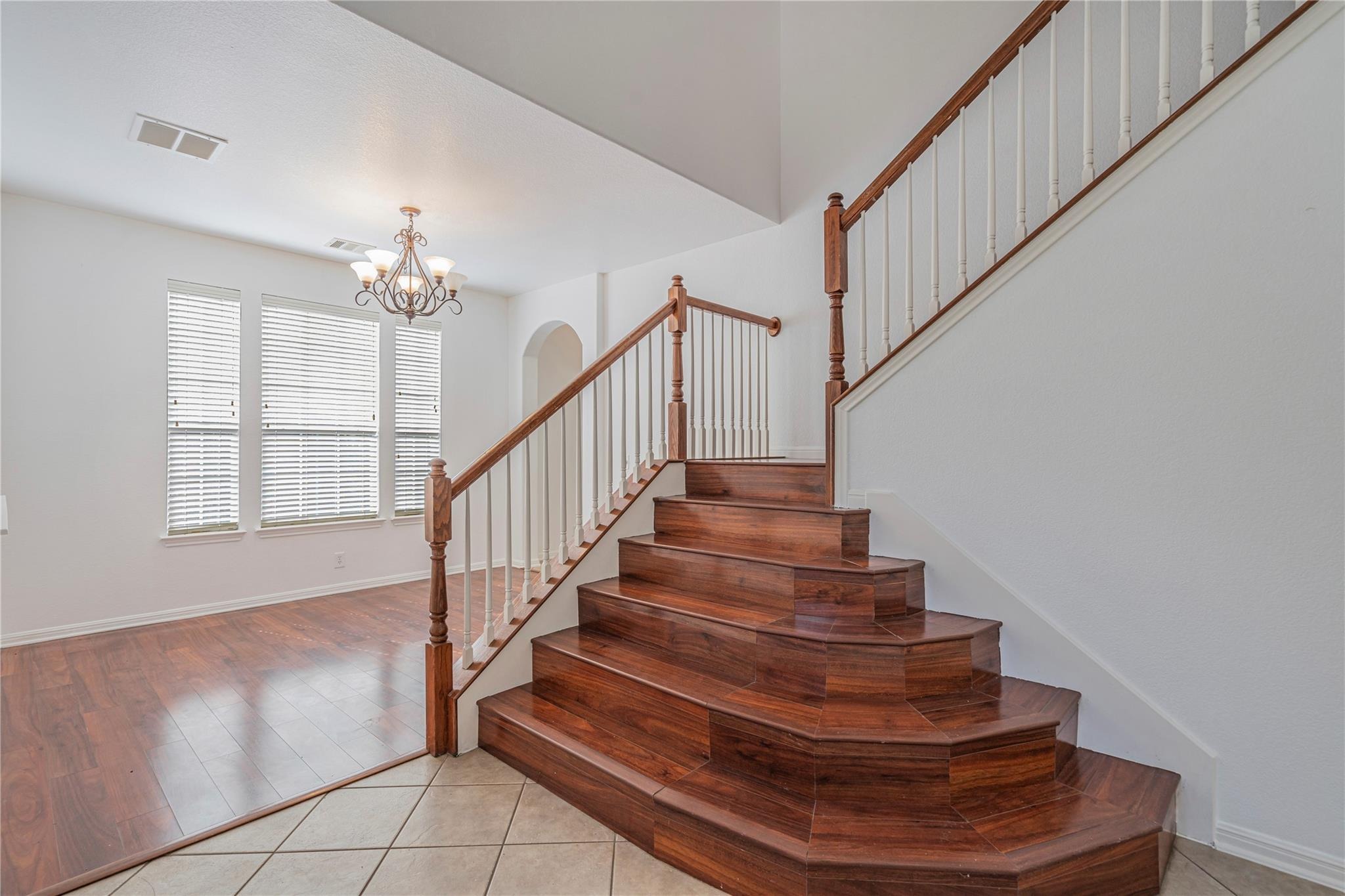 York Bridge Cir, Austin, TX 78749 #1