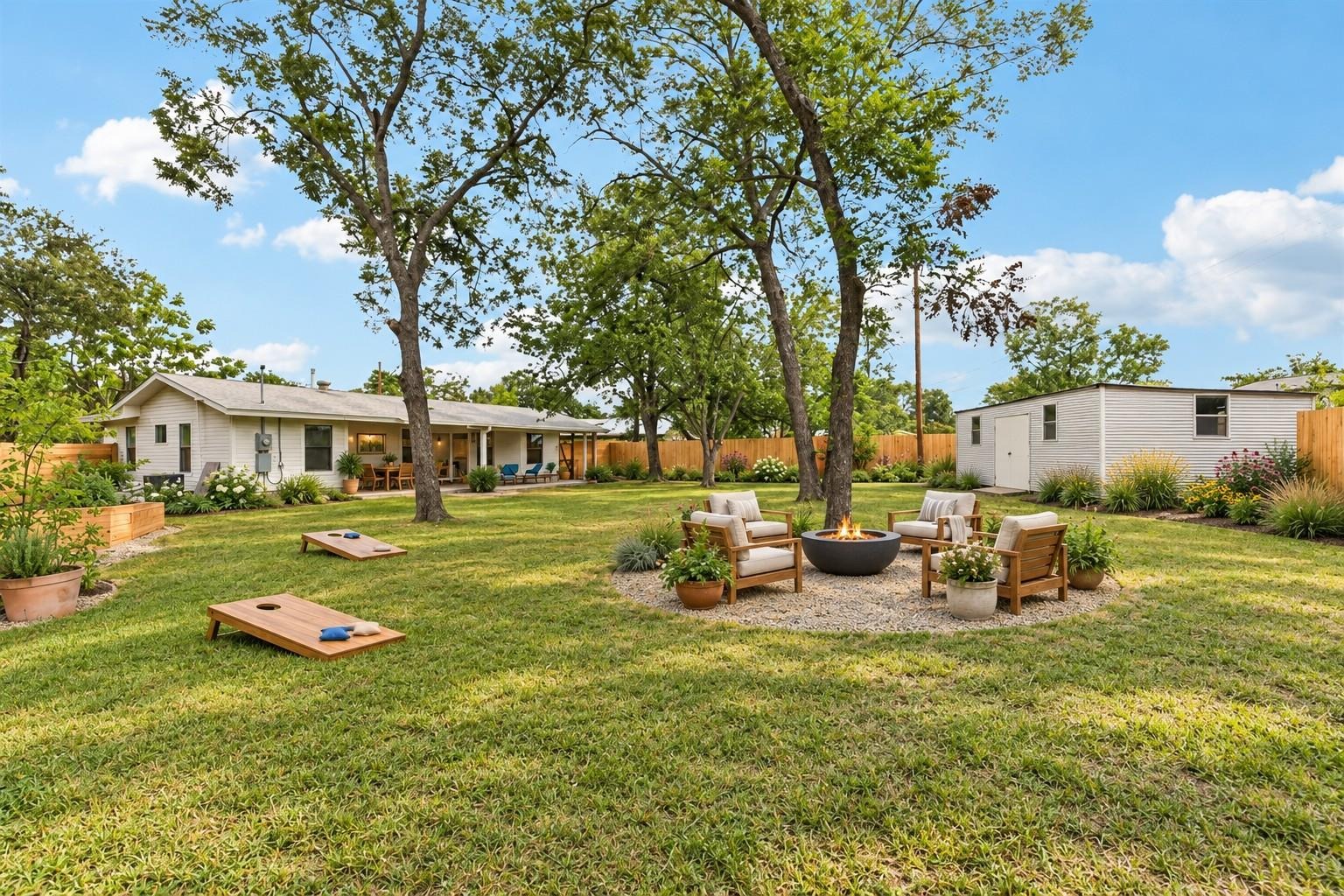 Carriage Dr, Austin, TX 78752