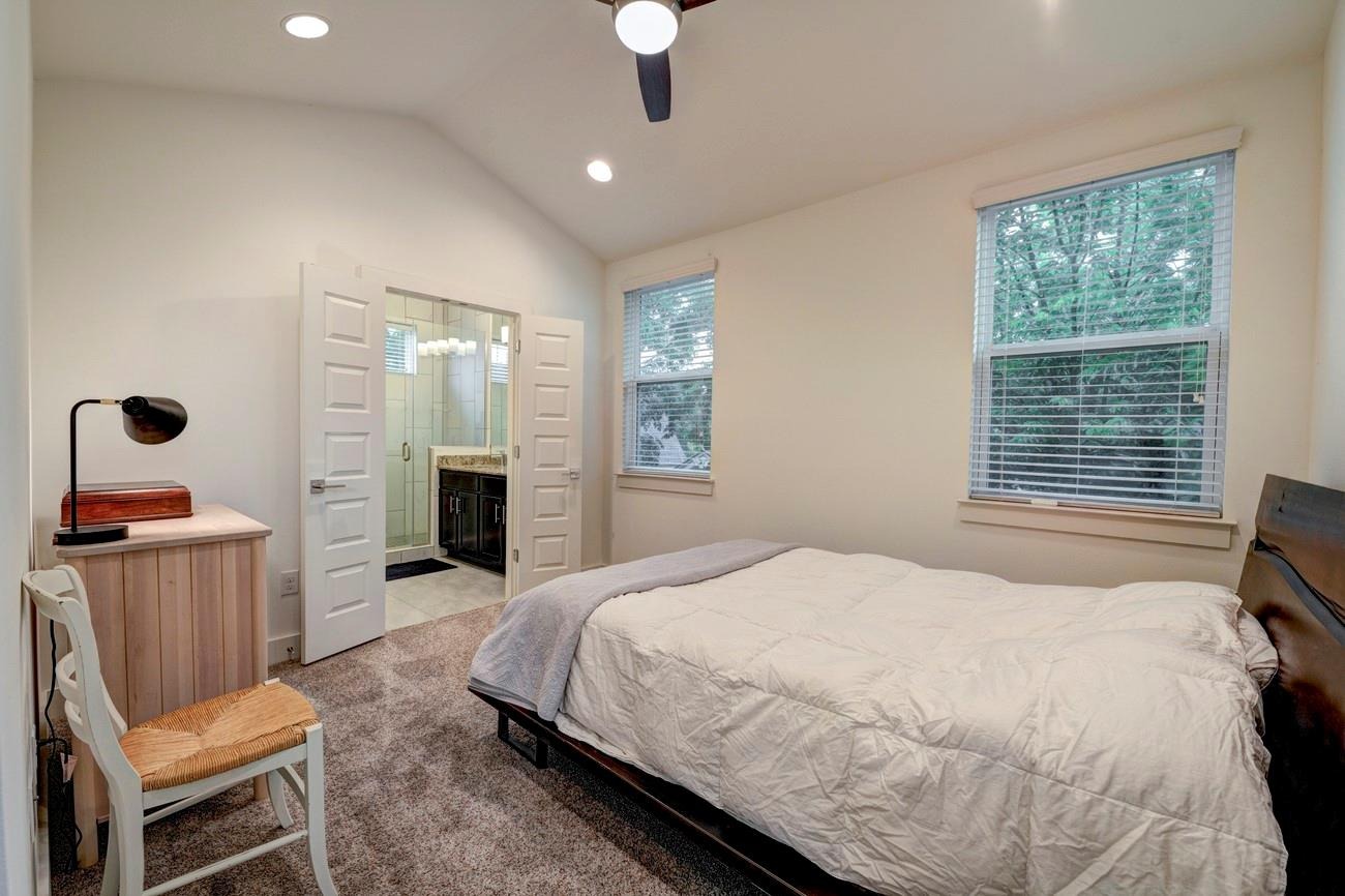 Walnut Ave, Austin, TX 78702 #1