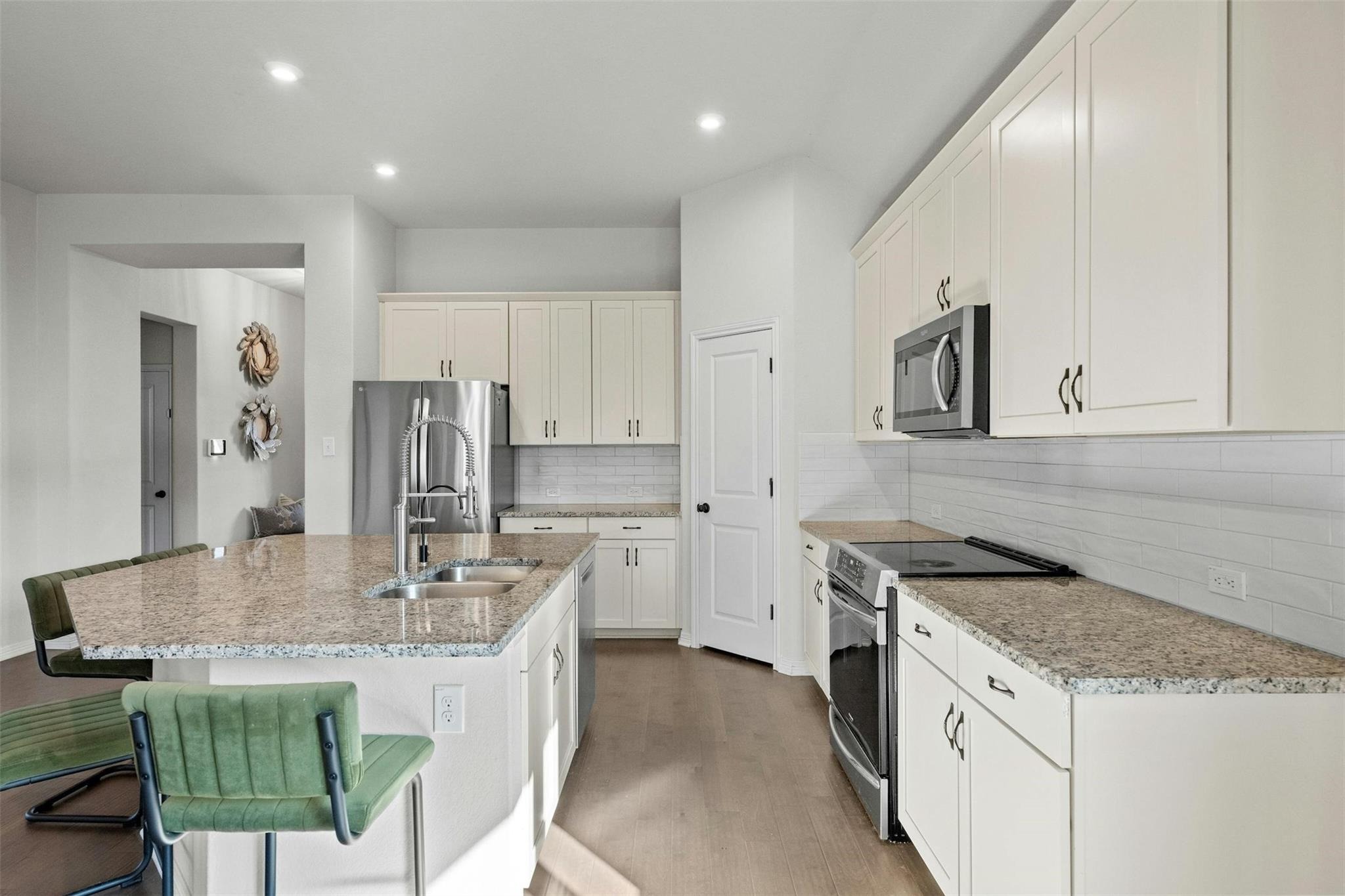 Scotsburg St, Hutto, TX 78634