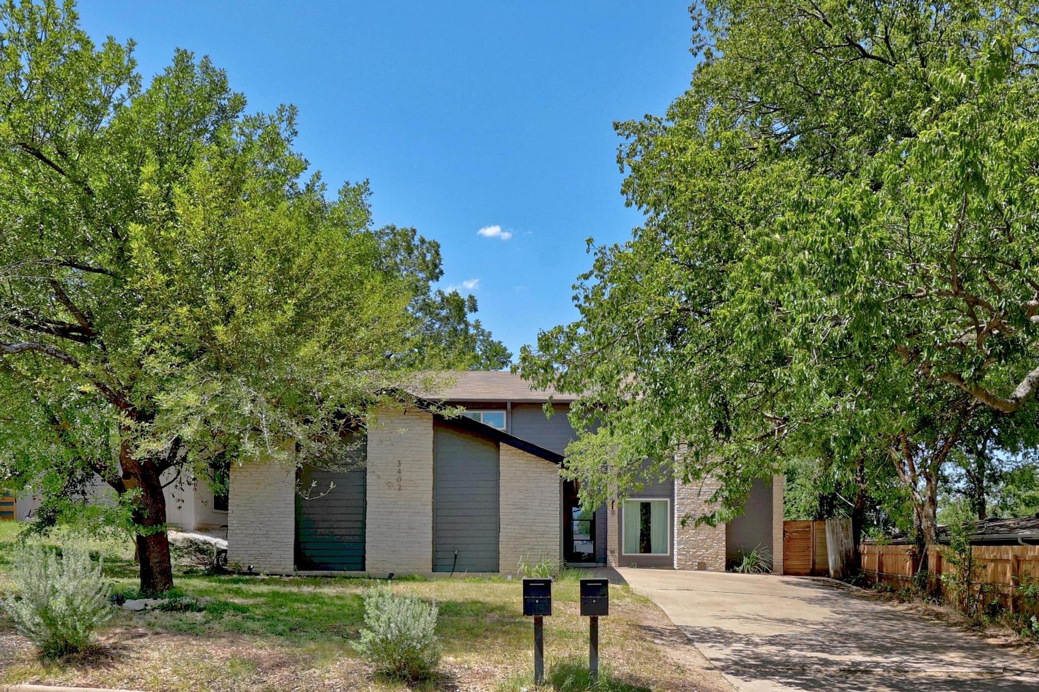 Dolphin Dr, Austin, TX 78704