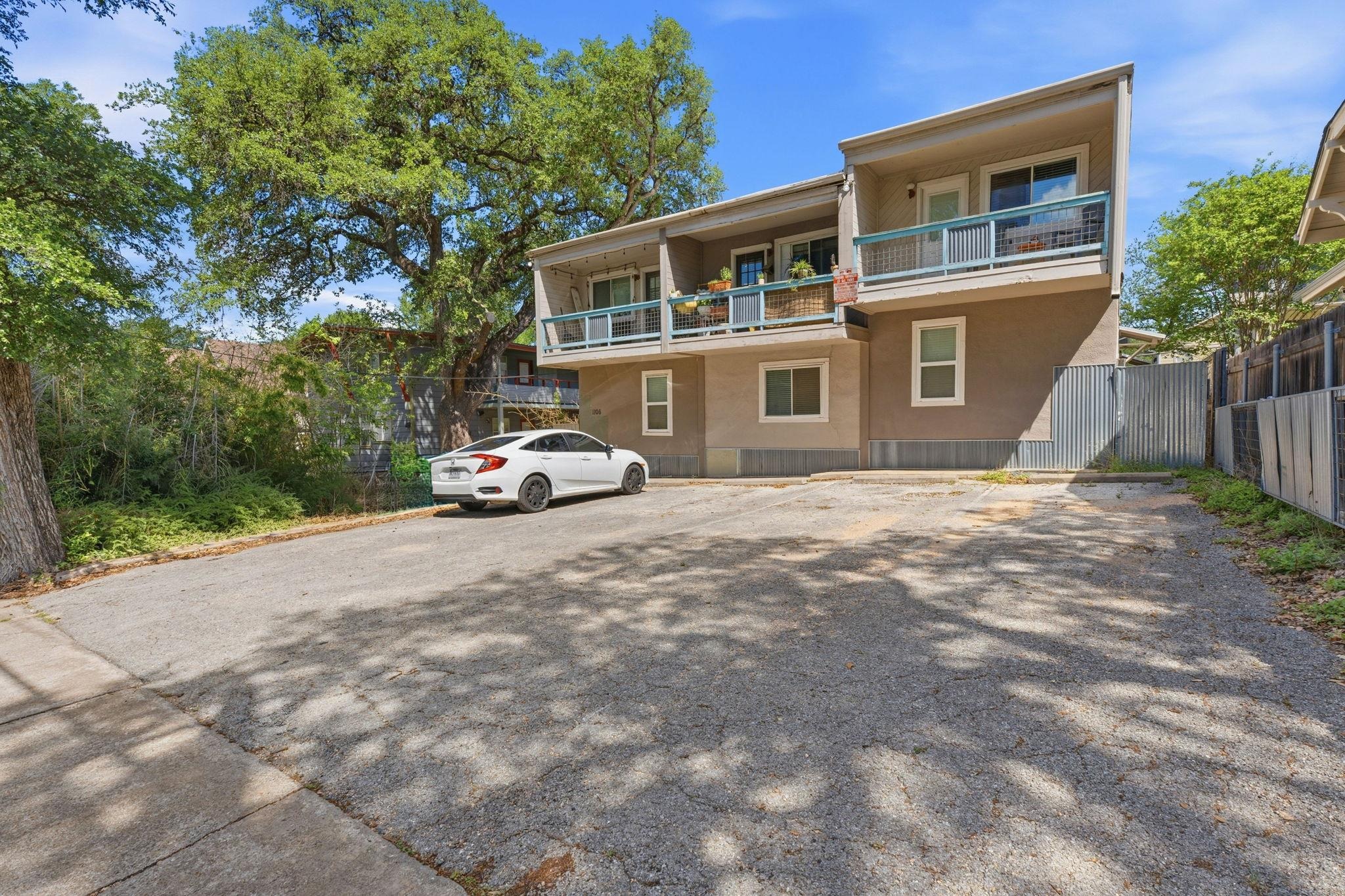 22nd St, Austin, TX 78705