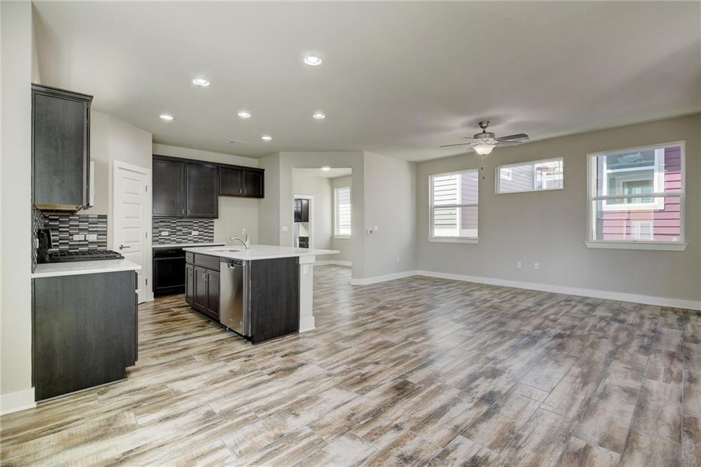 Dinsdale Ln, Austin, TX 78741