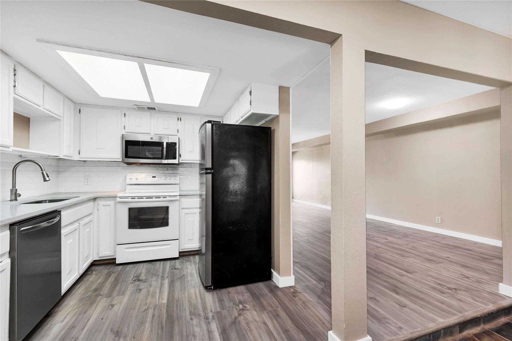 Las Colinas Dr, Austin, TX 78731