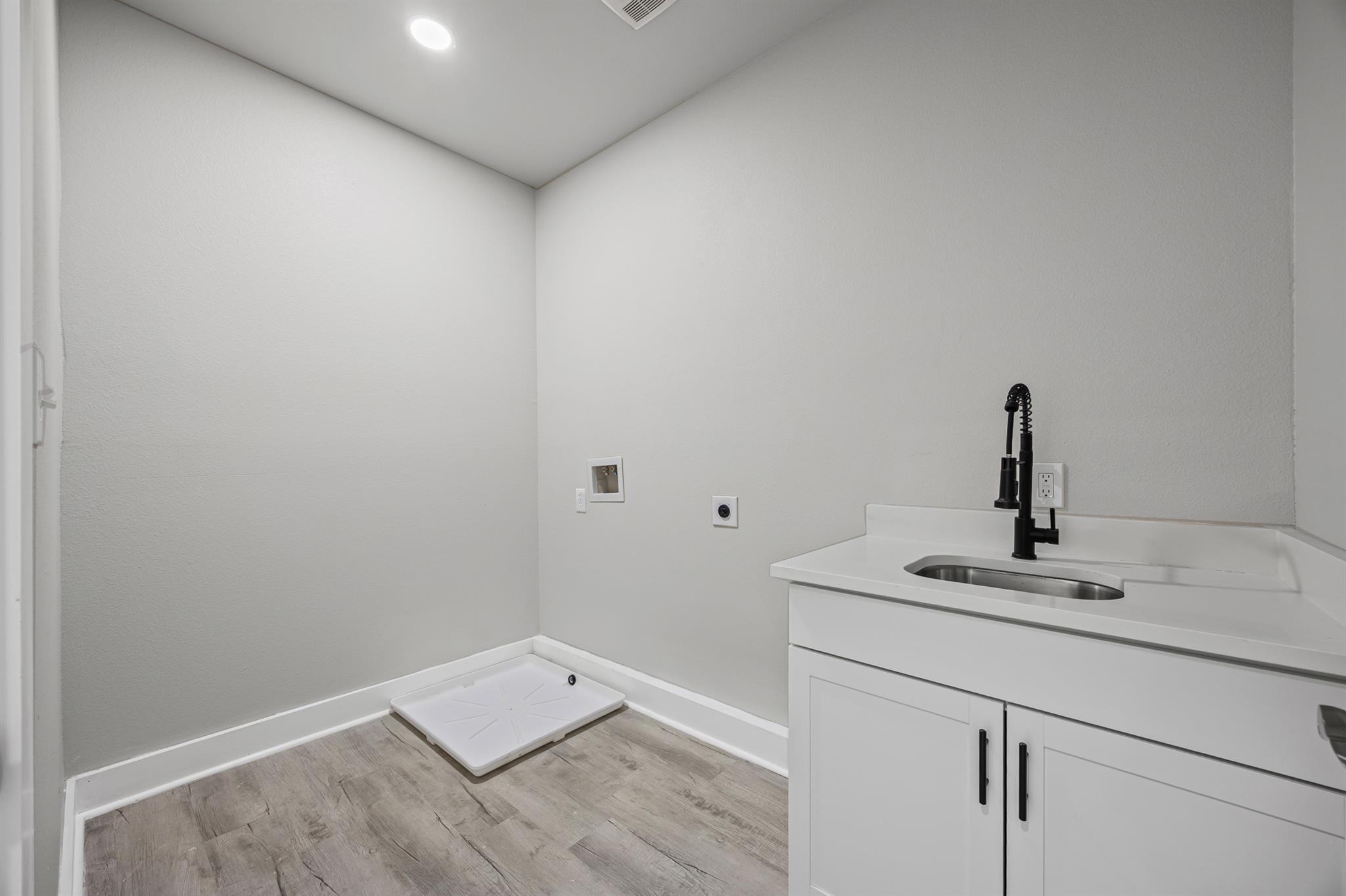Honeysuckle Ln, Wimberley, TX 78676