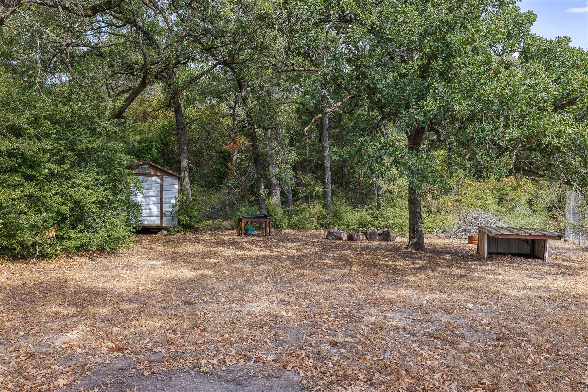 Shady Cir, Lexington, TX 78947