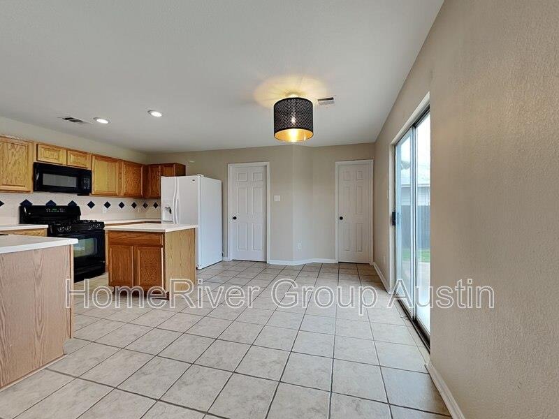 Newbury St, Georgetown, TX 78626 #1