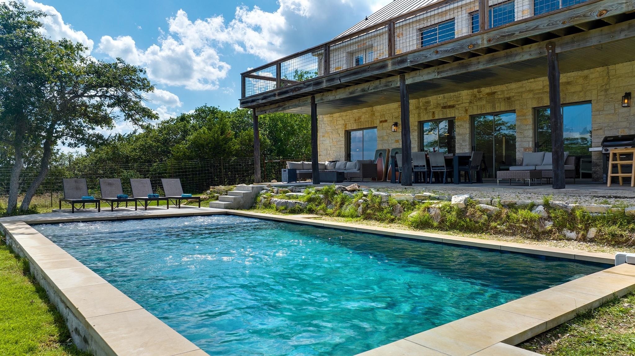 Point Rd, Fredericksburg, TX 78624
