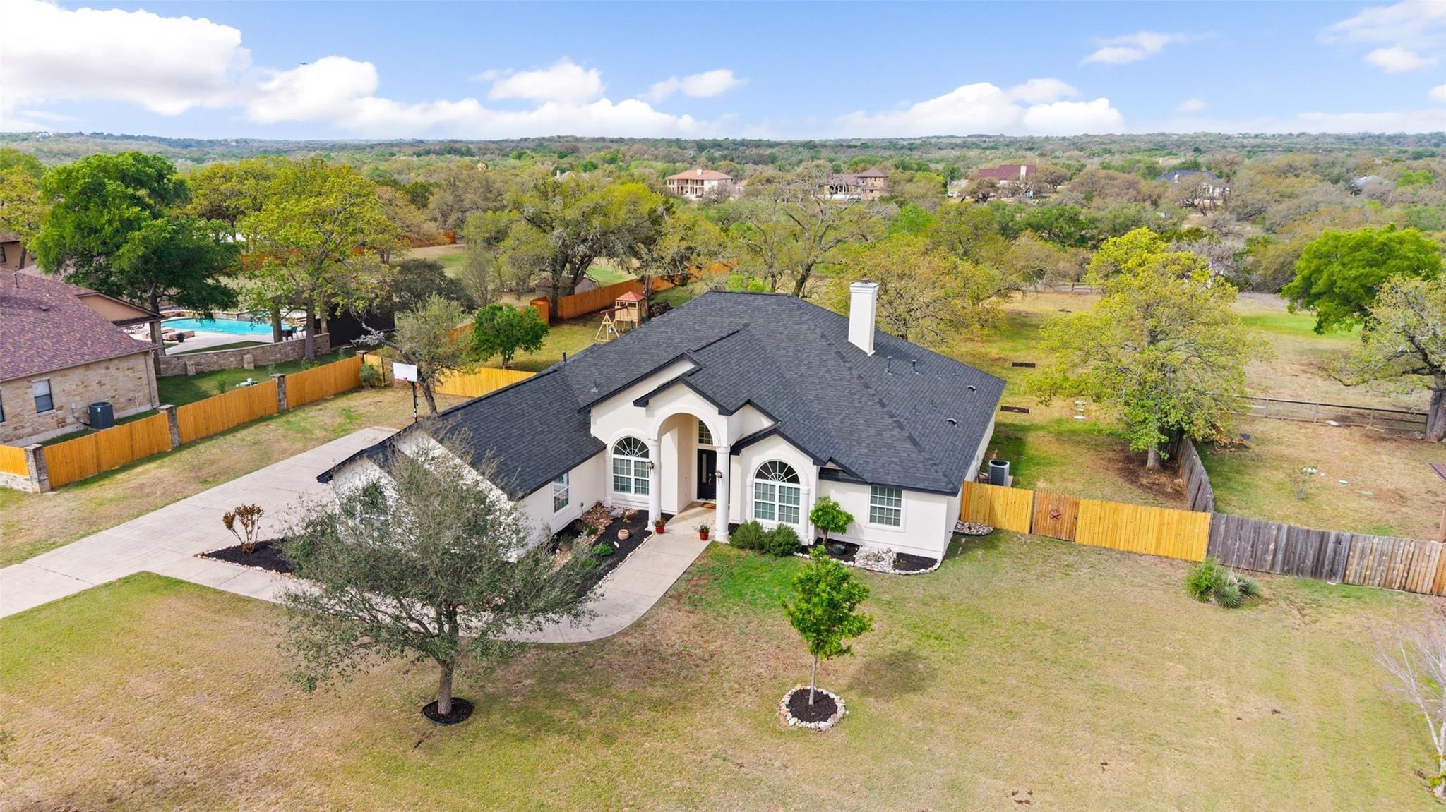Bartlett Dr, Buda, TX 78610
