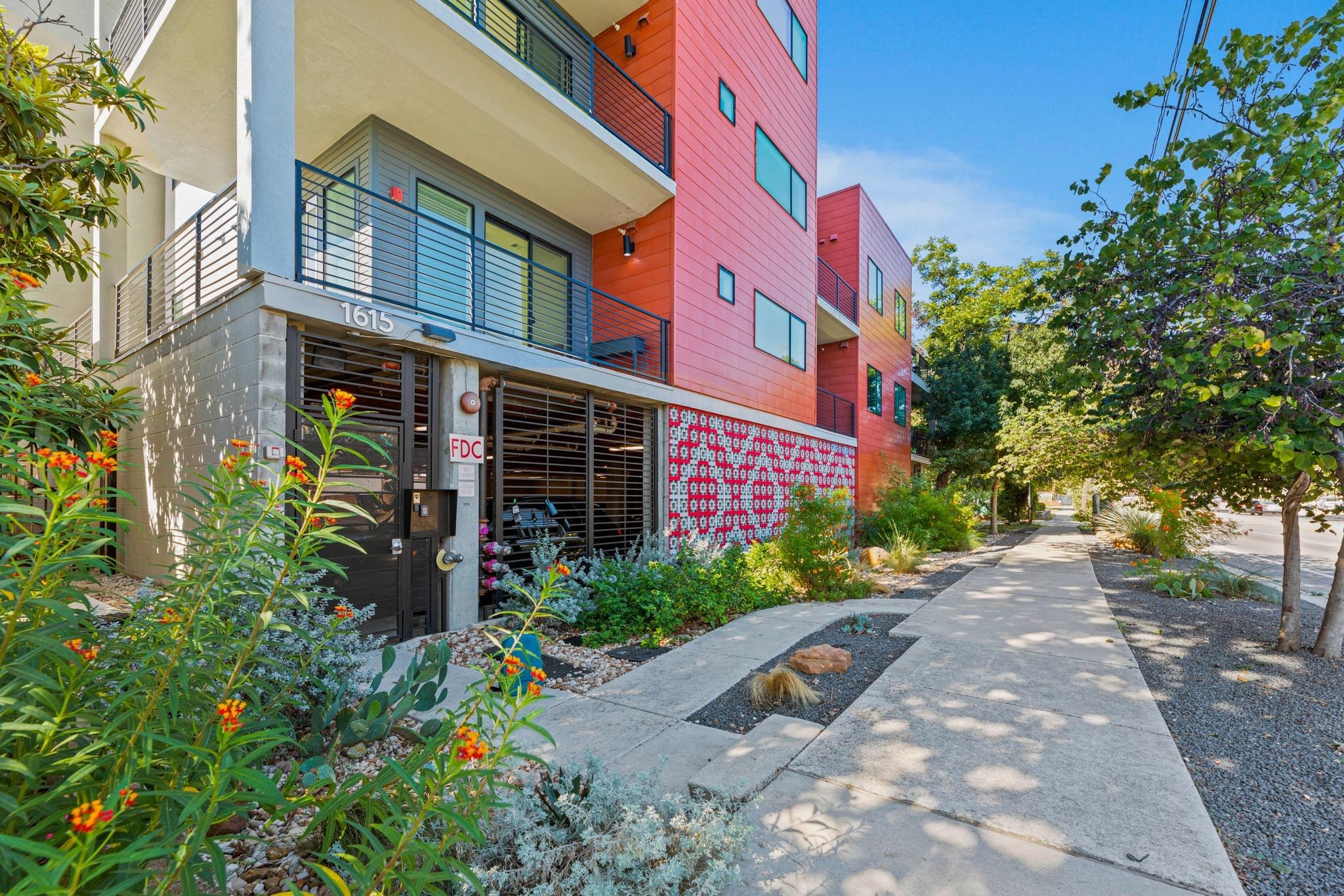 7th St, Austin, TX 78702