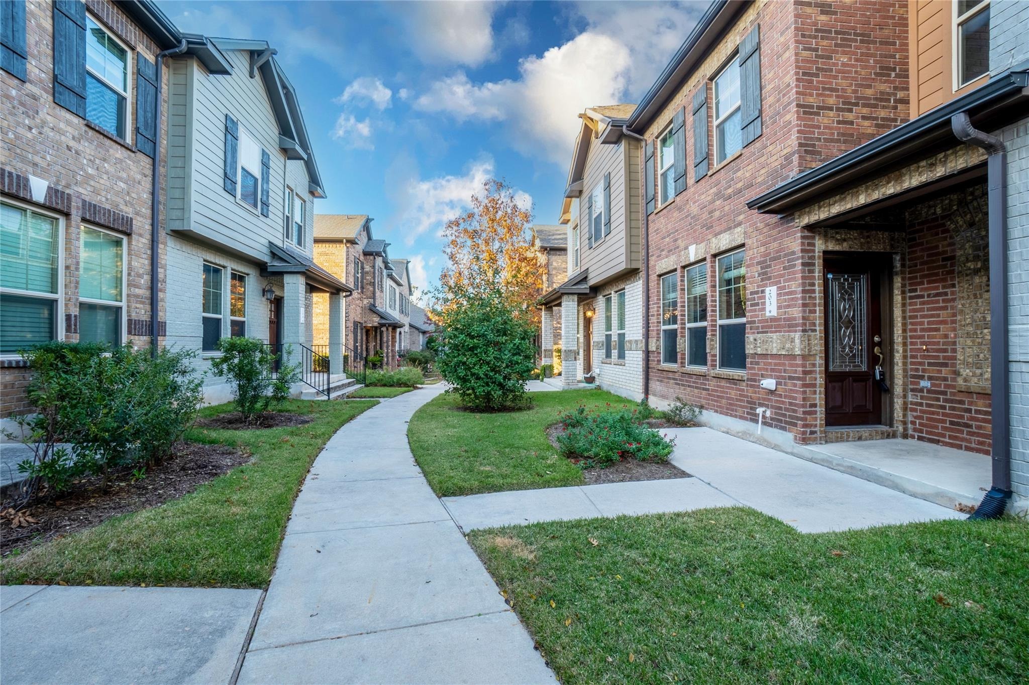 Wyoming Springs Dr, Round Rock, TX 78681