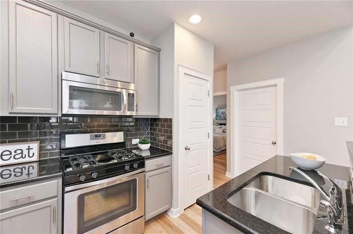 Faro Dr, Austin, TX 78741