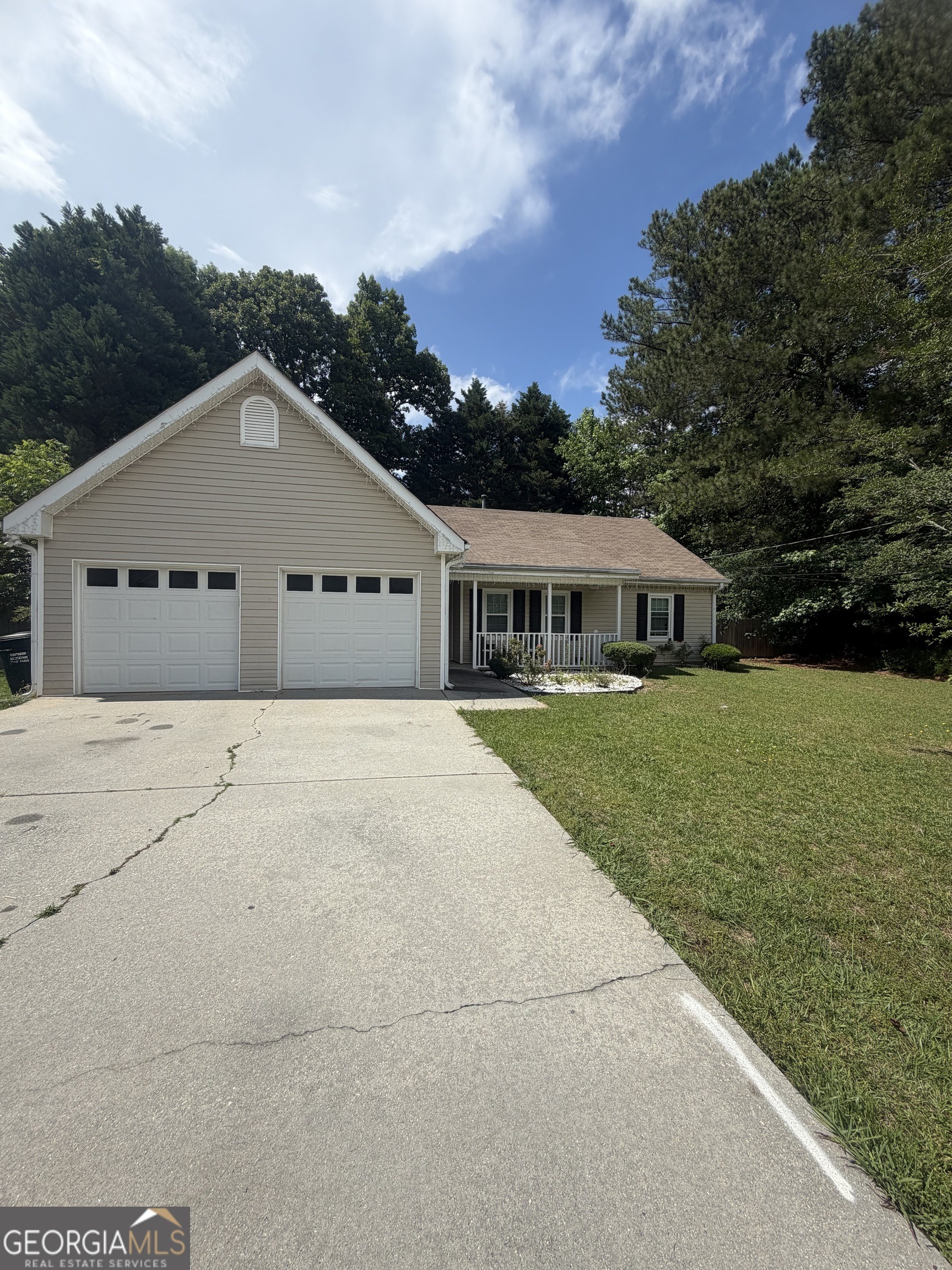 Burning Bush Dr, Loganville, GA 30052