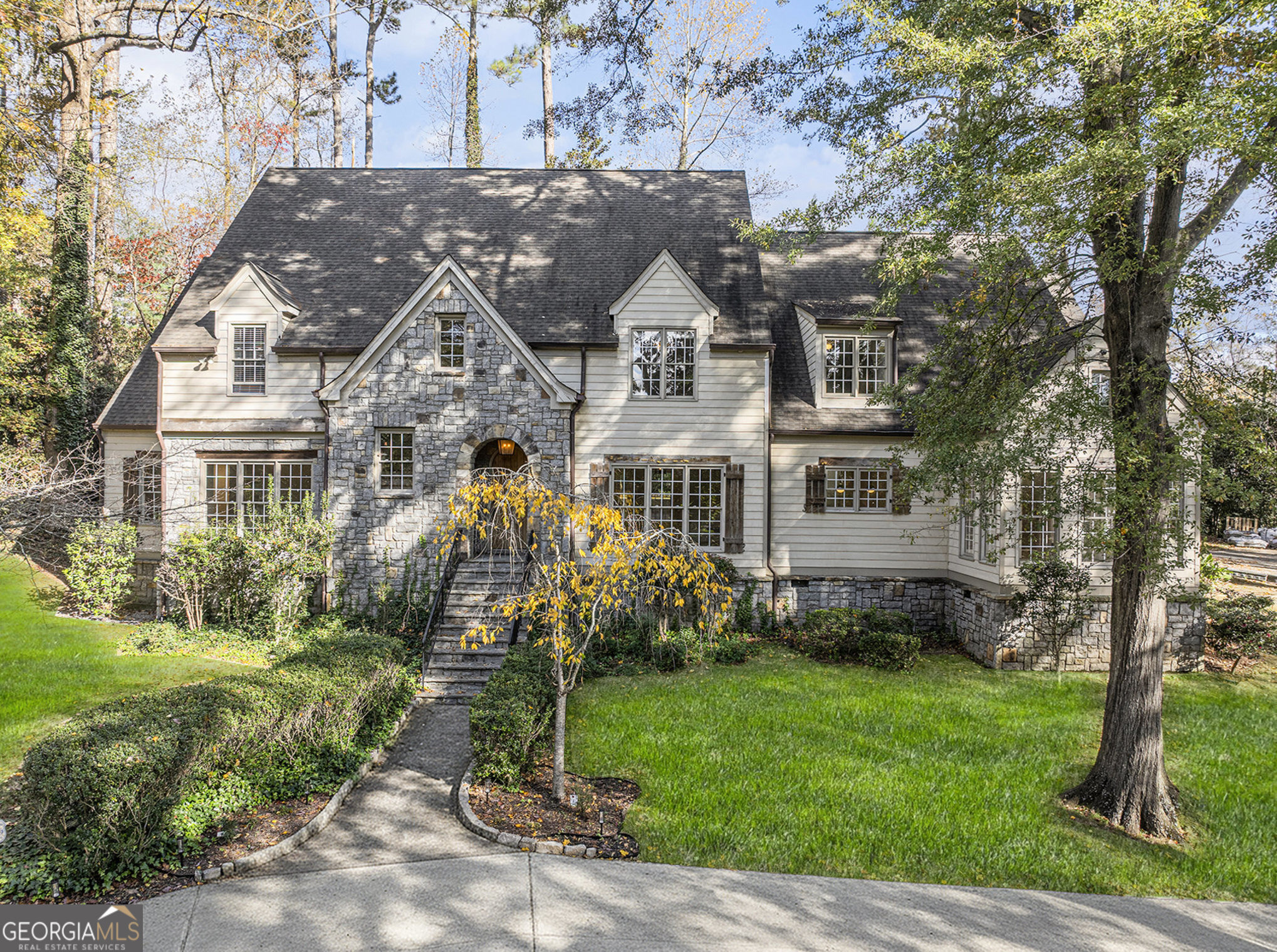 Landmark Dr, Sandy Springs, GA 30342 #1