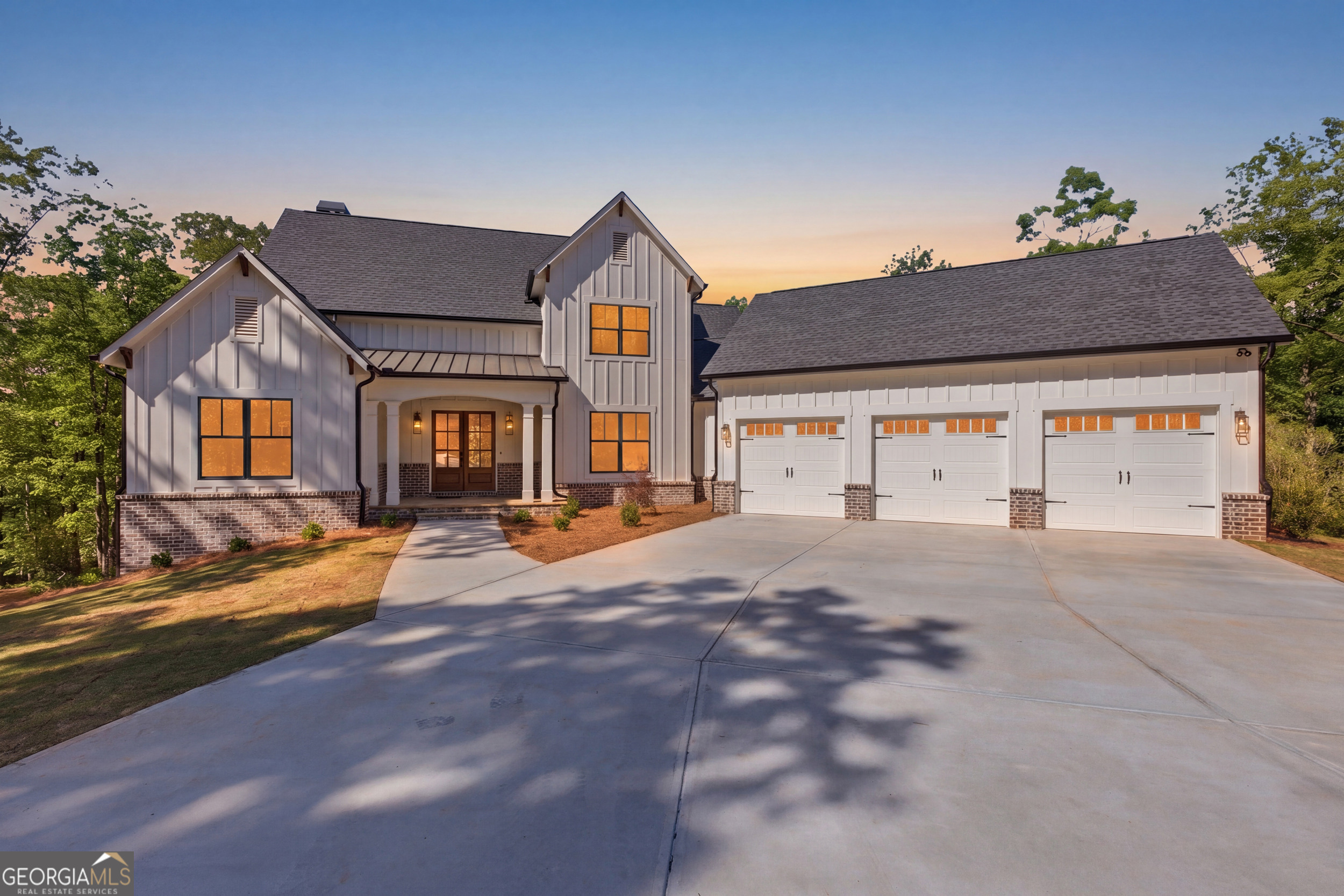 Fall Pippin Ct, Clarkesville, GA 30523