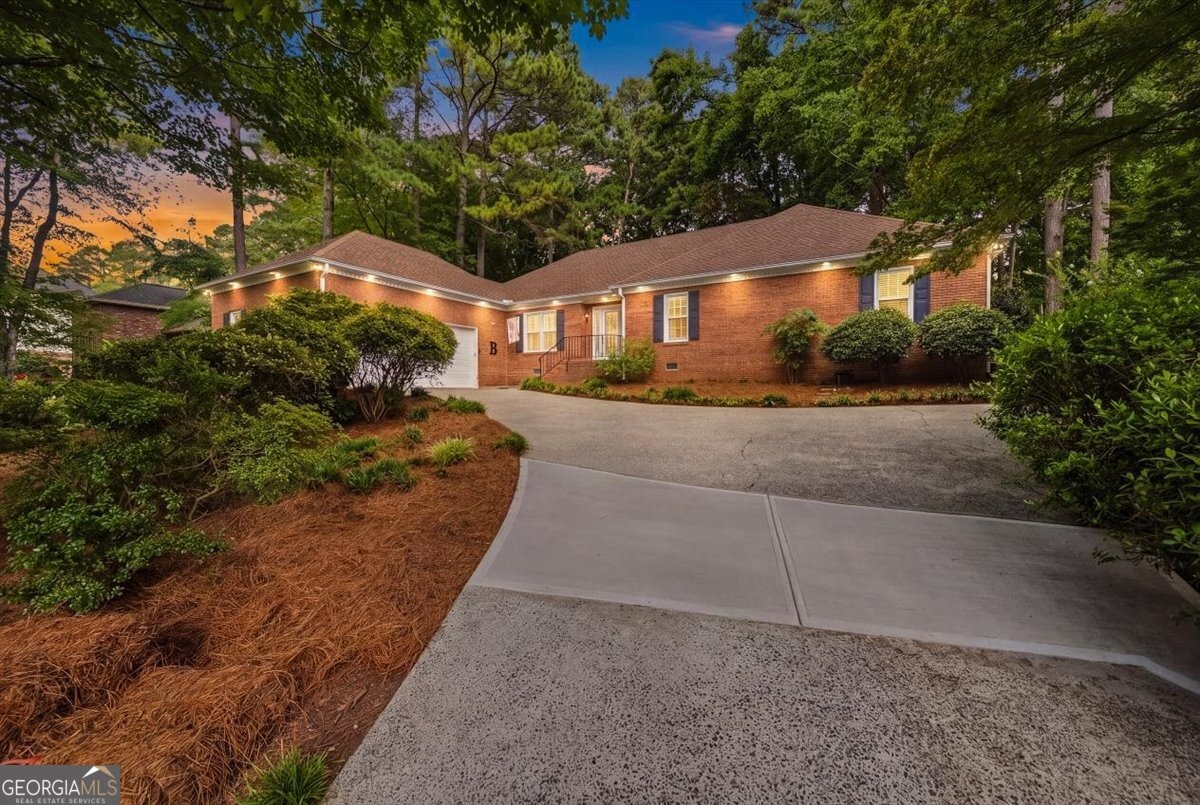 Signal Ridge Chase , Kennesaw, GA 30152
