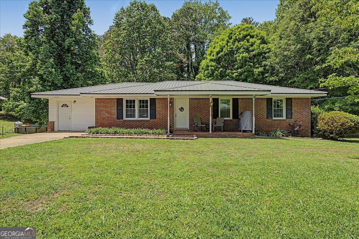James St, Tallapoosa, GA 30176
