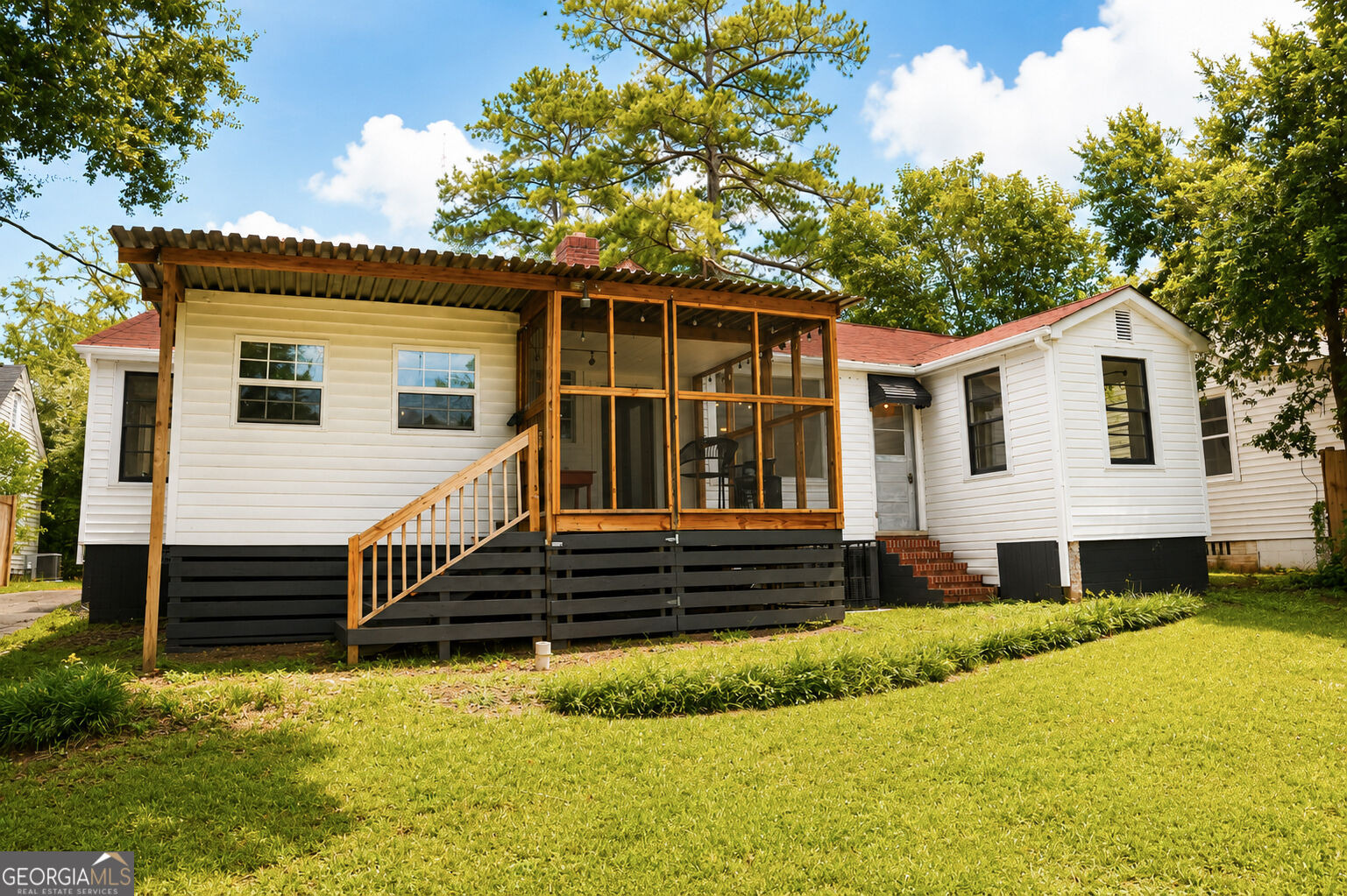 Rogers Ave, Macon, GA 31204