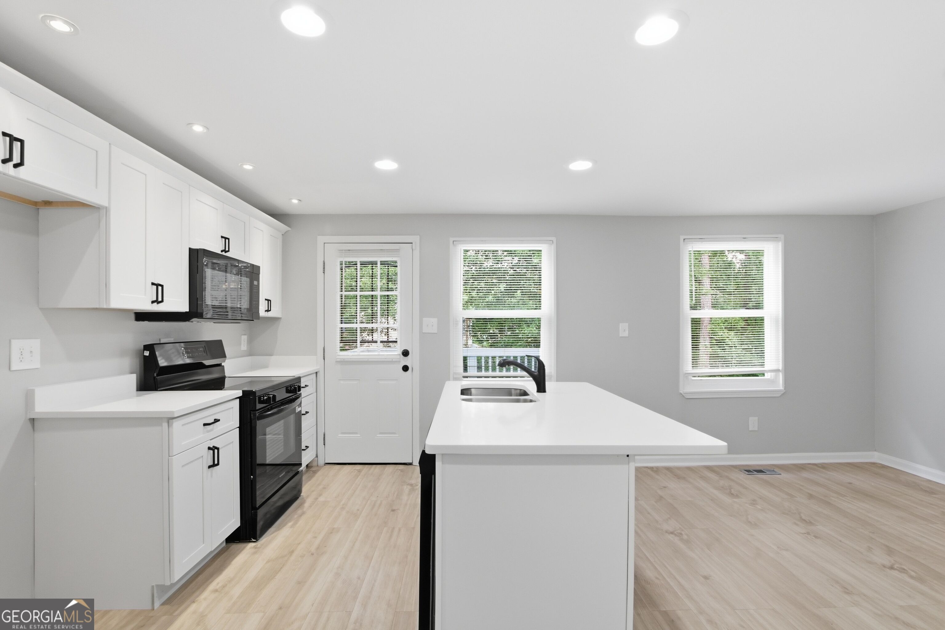 Bramblevine Cir, Lithonia, GA 30038 #1