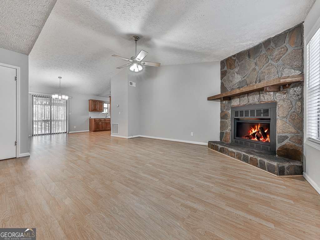 Vaughn Rd, Woodstock, GA 30188